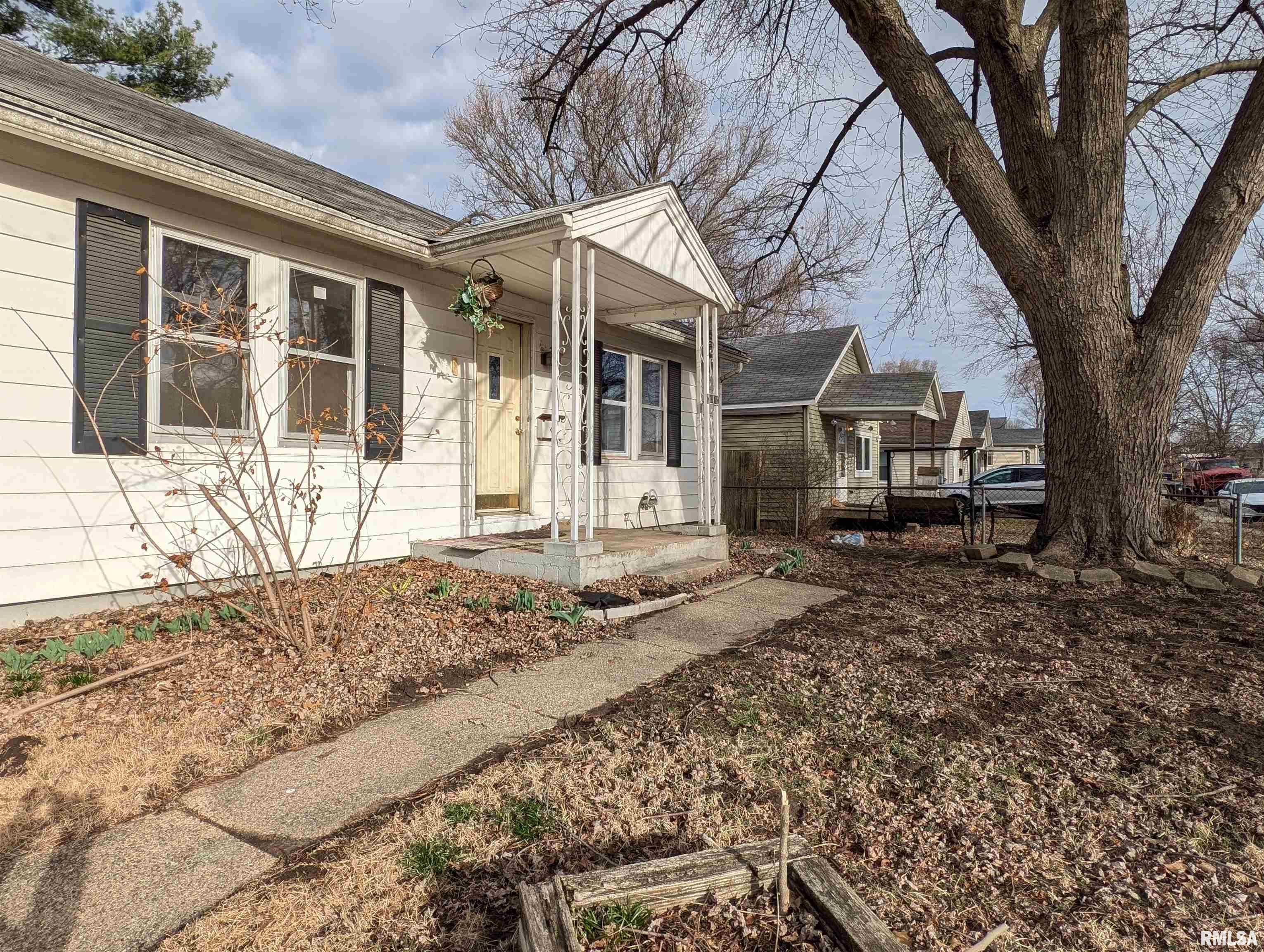 1321 S 10th Street, Pekin, Illinois image 4