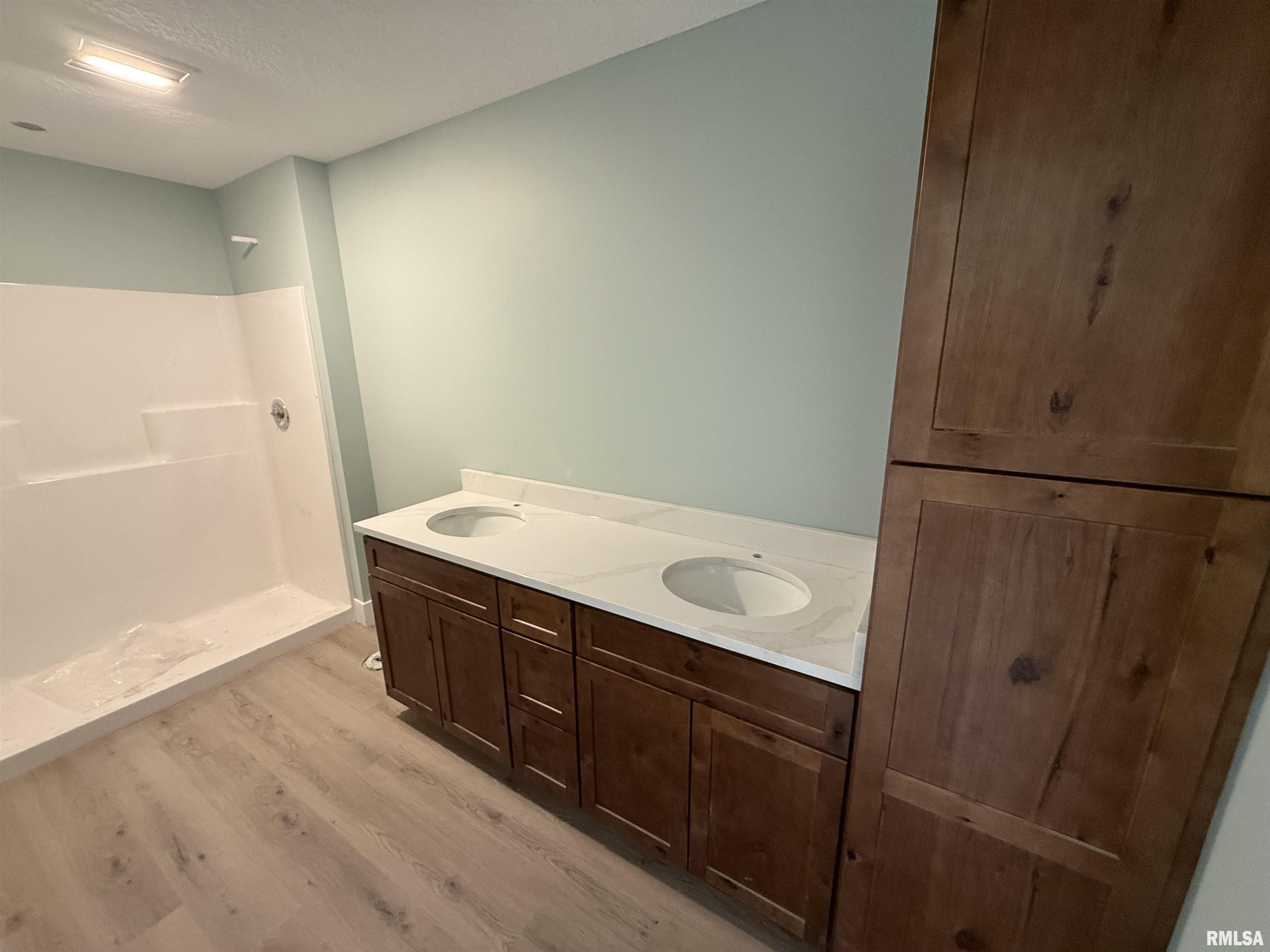 3129 W 34th Street, Davenport, Iowa image 11