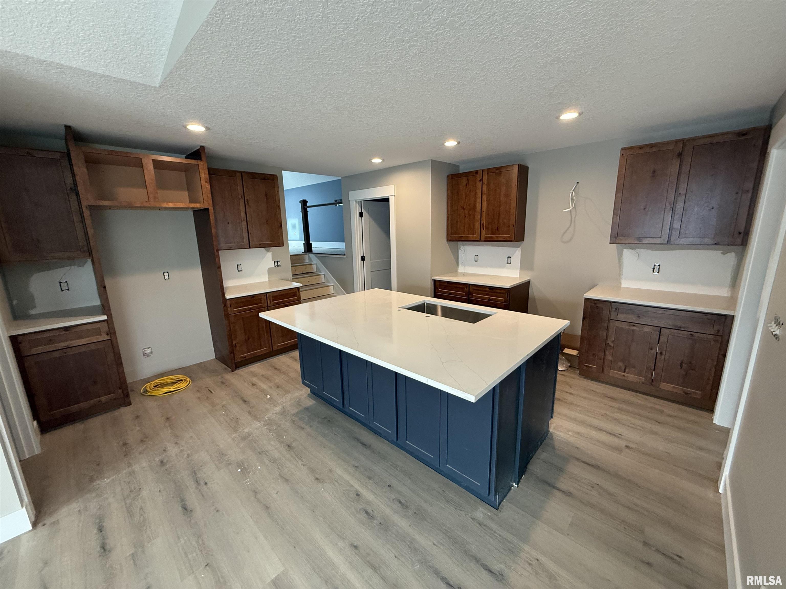3129 W 34th Street, Davenport, Iowa image 6