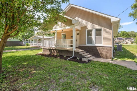 Homes For Sale - 503 W Reed Street<br/> Franklin County, Benton, IL 62812