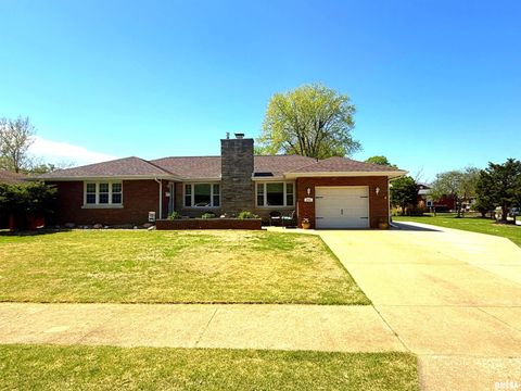 Photo of 1711 SHORT Drive, Pekin, IL 61544 (MLS # PA1265777)