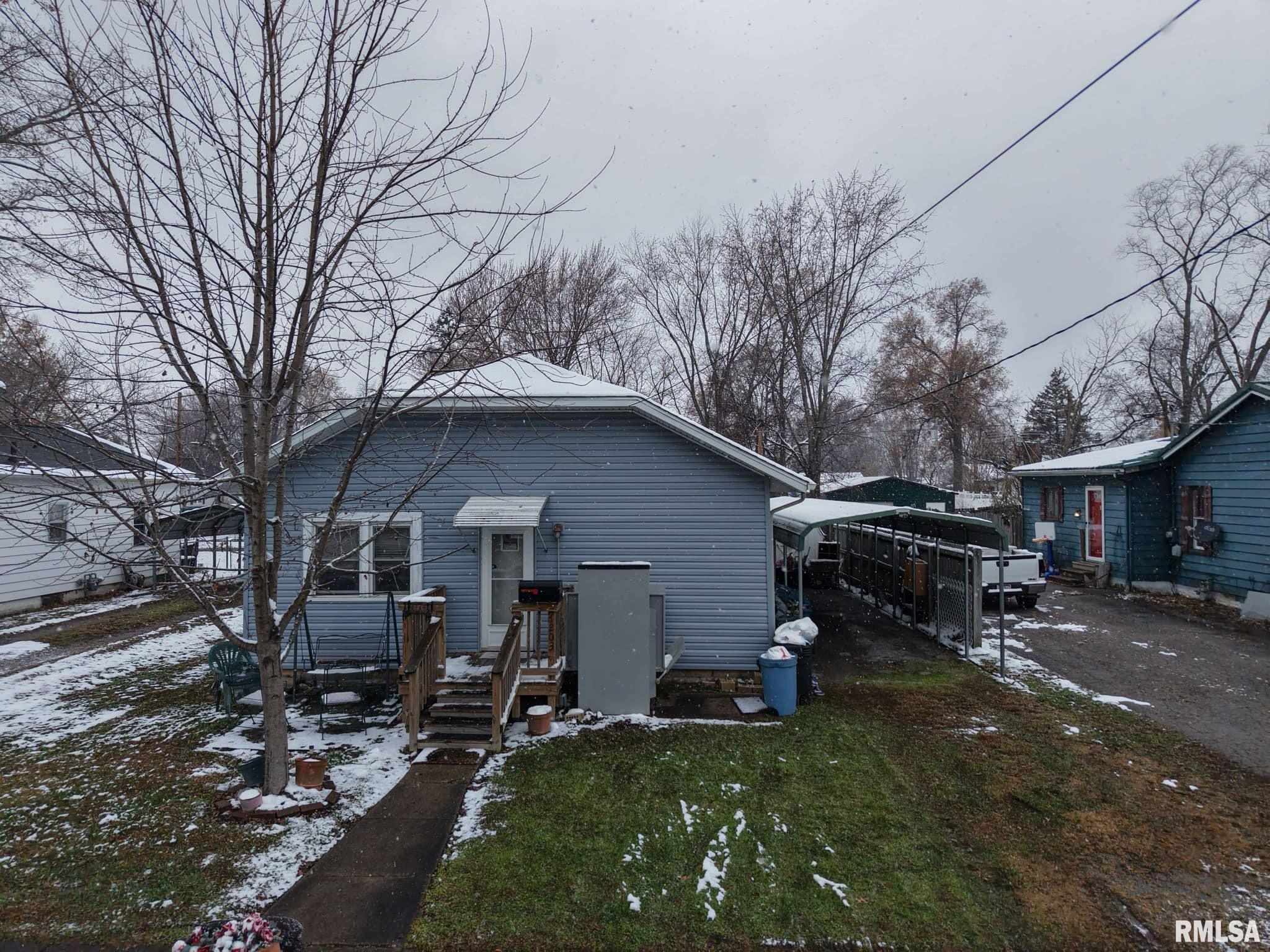 1203 N Mcleansboro Street, Benton, Illinois image 1