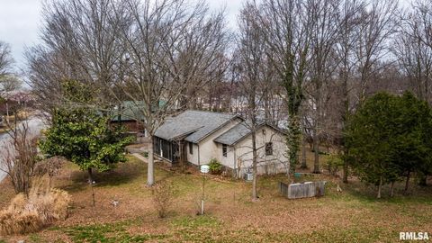 Homes For Sale - 12196 Laguna Drive<br/> Marion, IL 62959