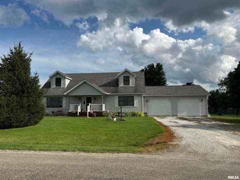 Homes For Sale - 314 W 9th Street<br/> Canton, IL 61520