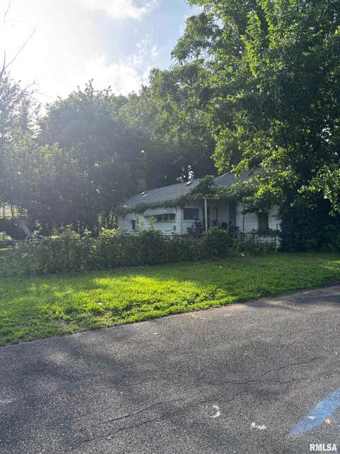 Homes For Sale - 2627 N Ellis Street<br/> Peoria, IL 61604