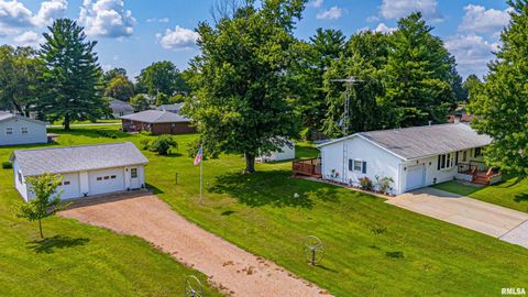 Homes For Sale - 121 Elm Street<br/> Logan County, Latham, IL 62543