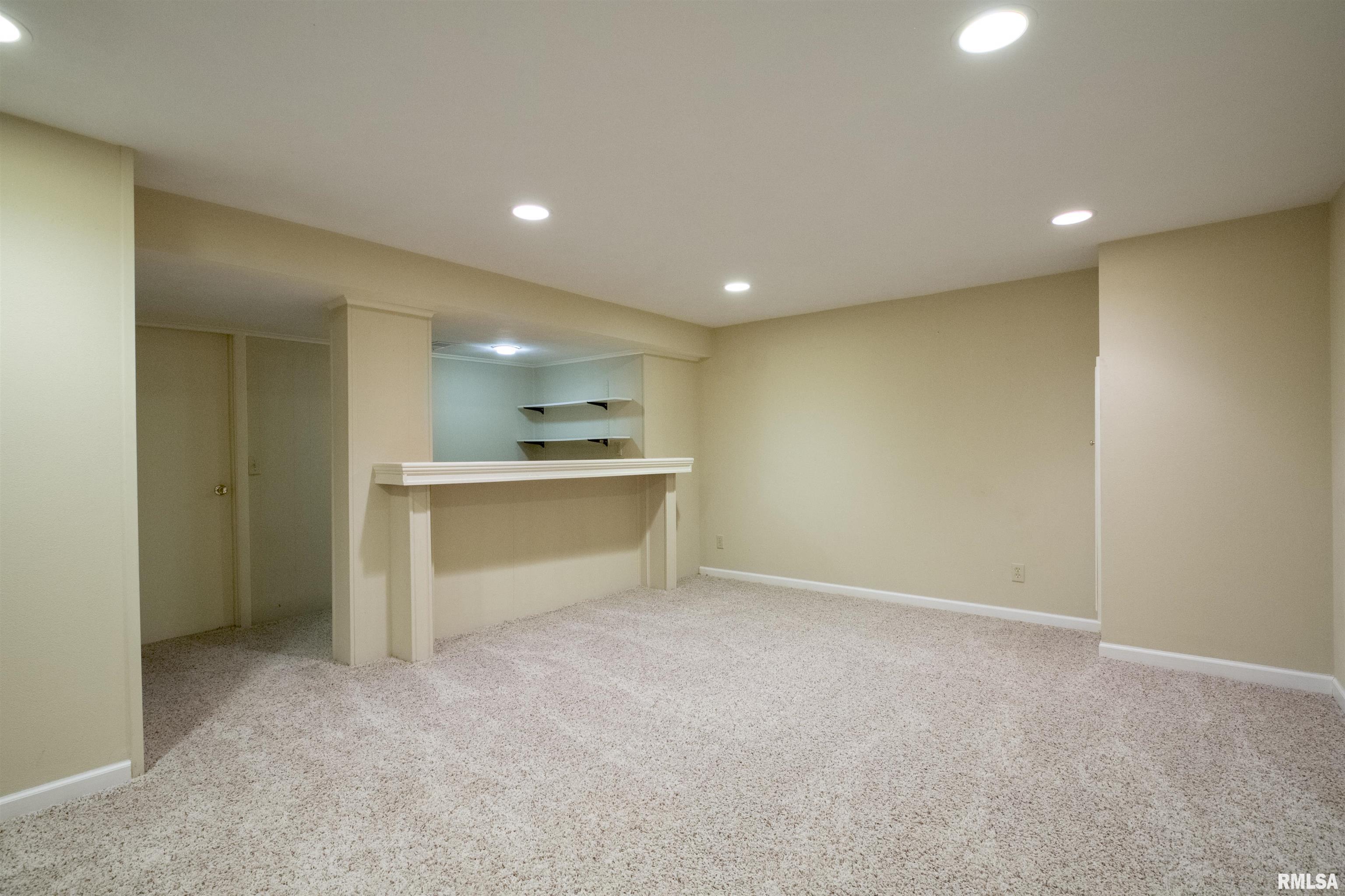 6613 N Greenmont Road, Peoria, Illinois image 39