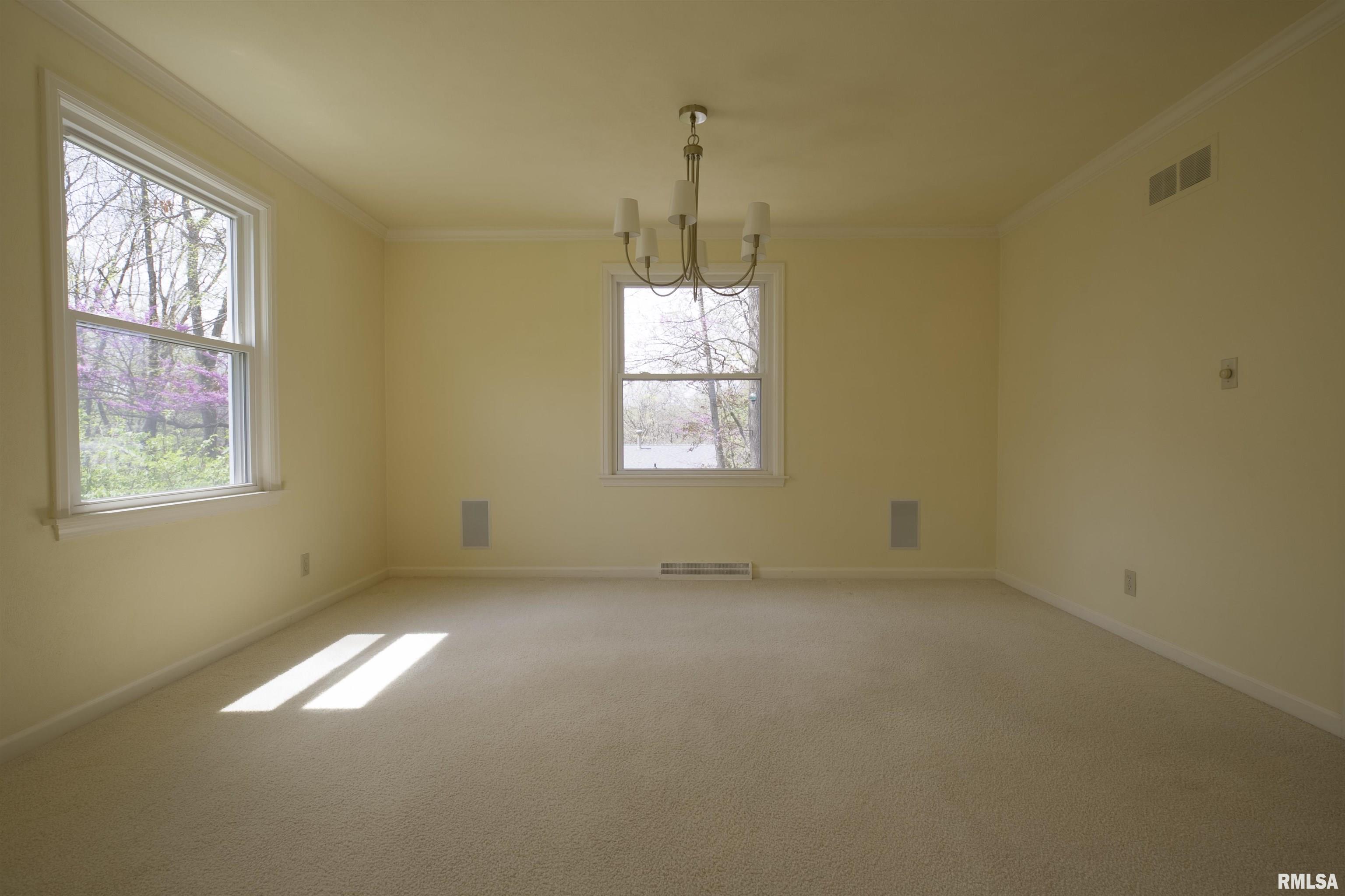 6613 N Greenmont Road, Peoria, Illinois image 25