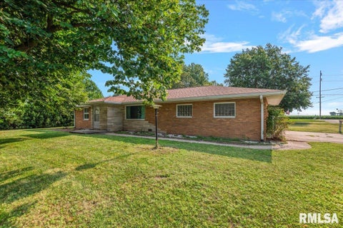 Homes For Sale - 207 N Athens Street<br/> Cass County, Ashland, IL 62612