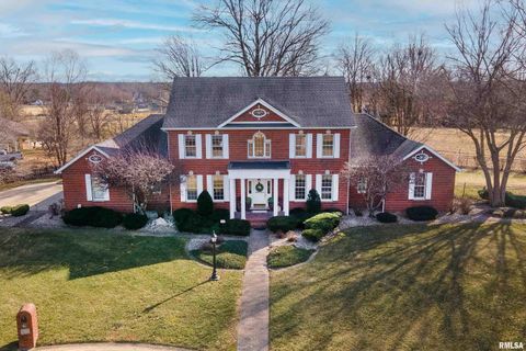 Homes For Sale - 2101 Windsor Drive<br/> Williamson County, Marion, IL 62959