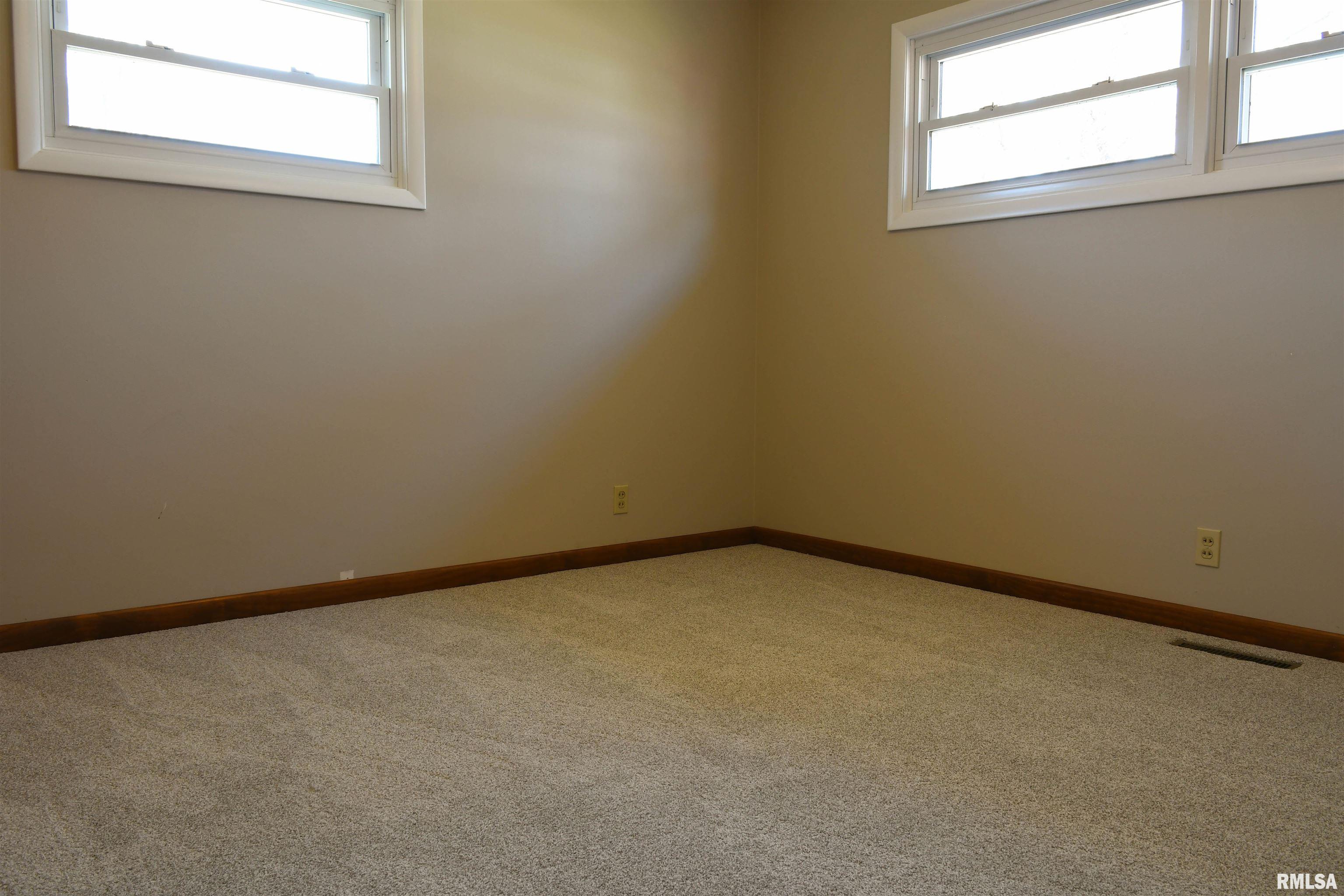1006 Steven Lane, Murphysboro, Illinois image 39