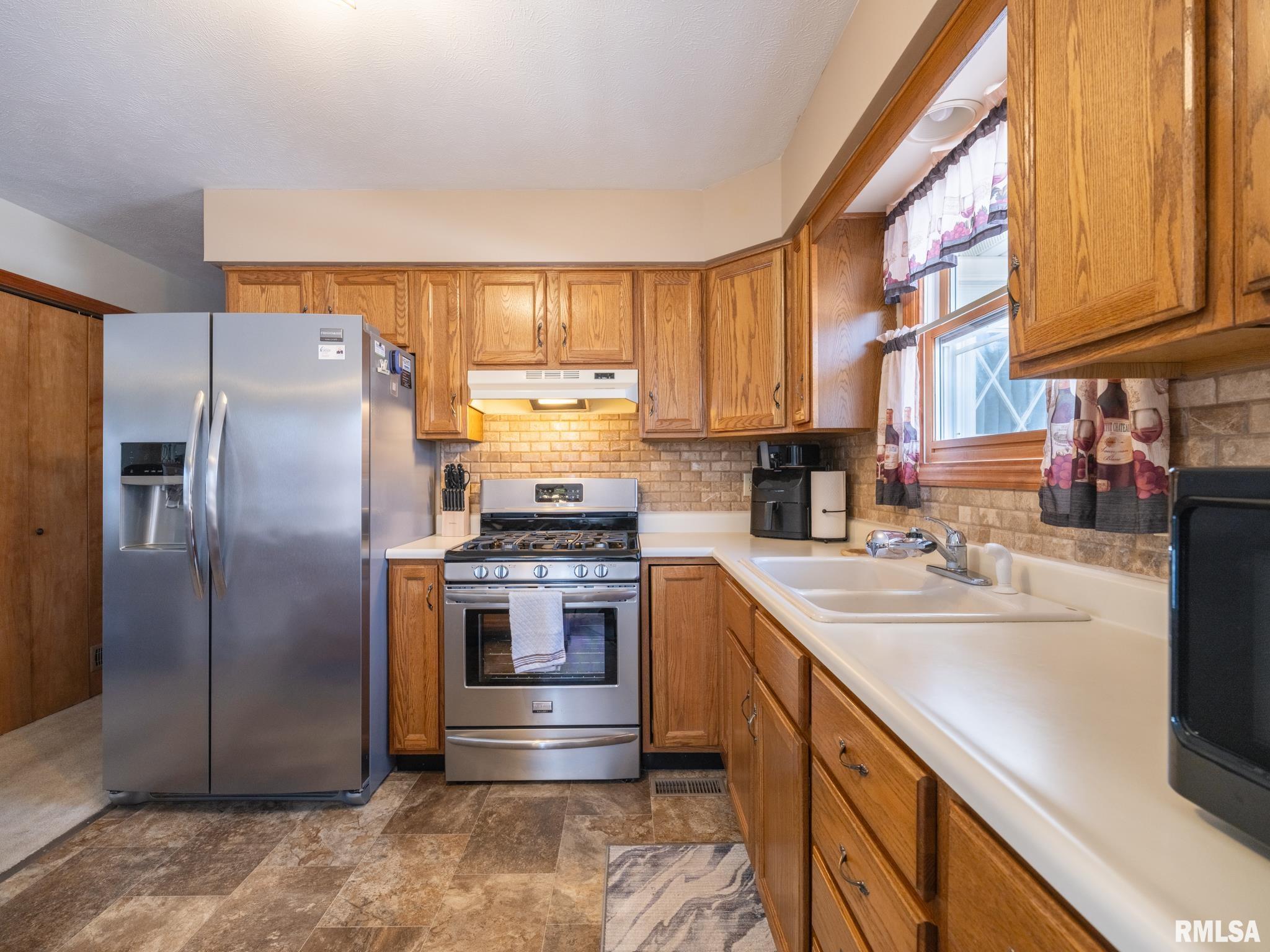 401 Morton Street, Creve Coeur, Illinois image 19