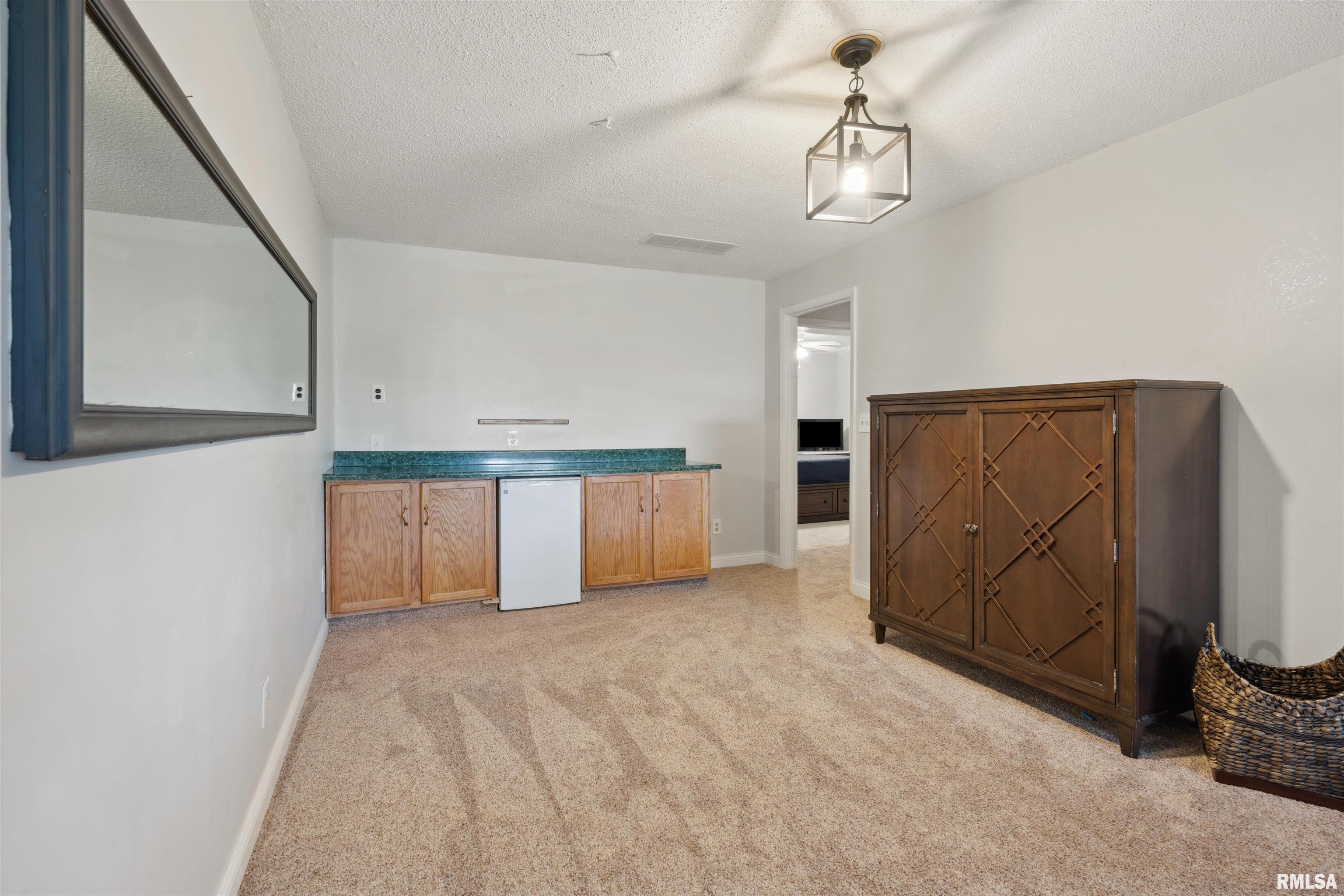 3111 Parkwild Drive, Bettendorf, Iowa image 18