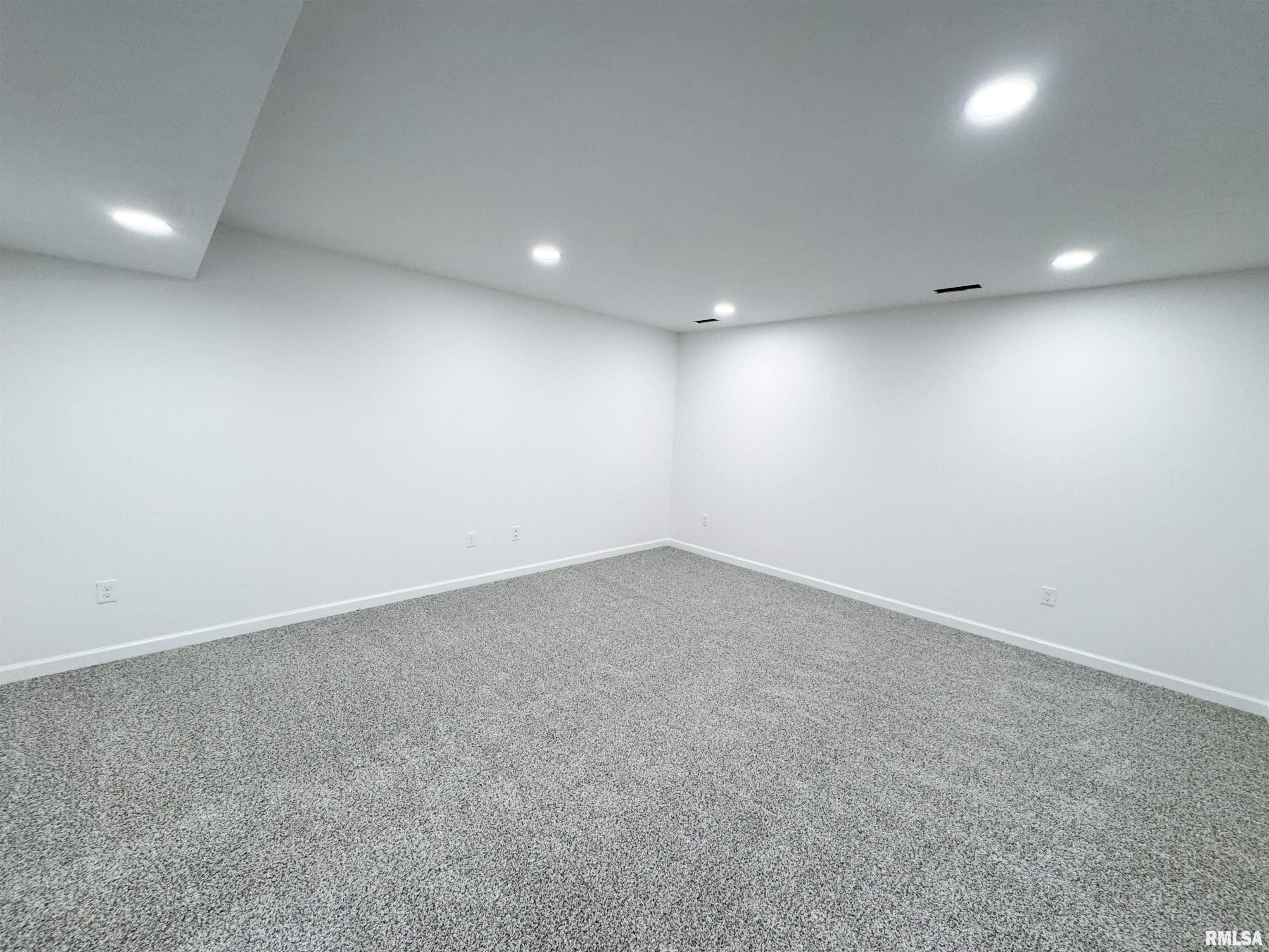 4014 W Fiona Way, Dunlap, Illinois image 32