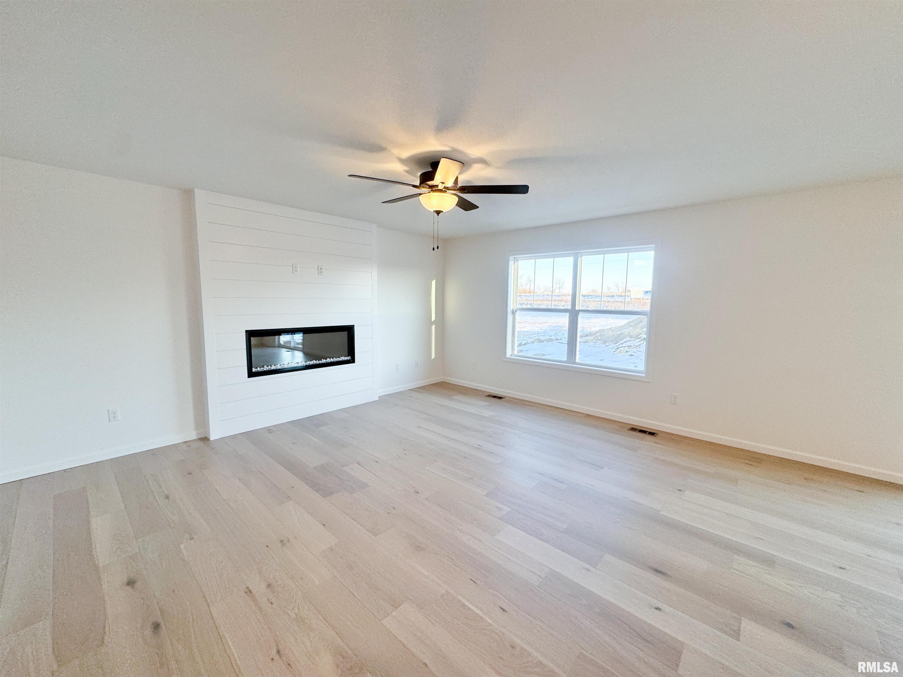 4014 W Fiona Way, Dunlap, Illinois image 16