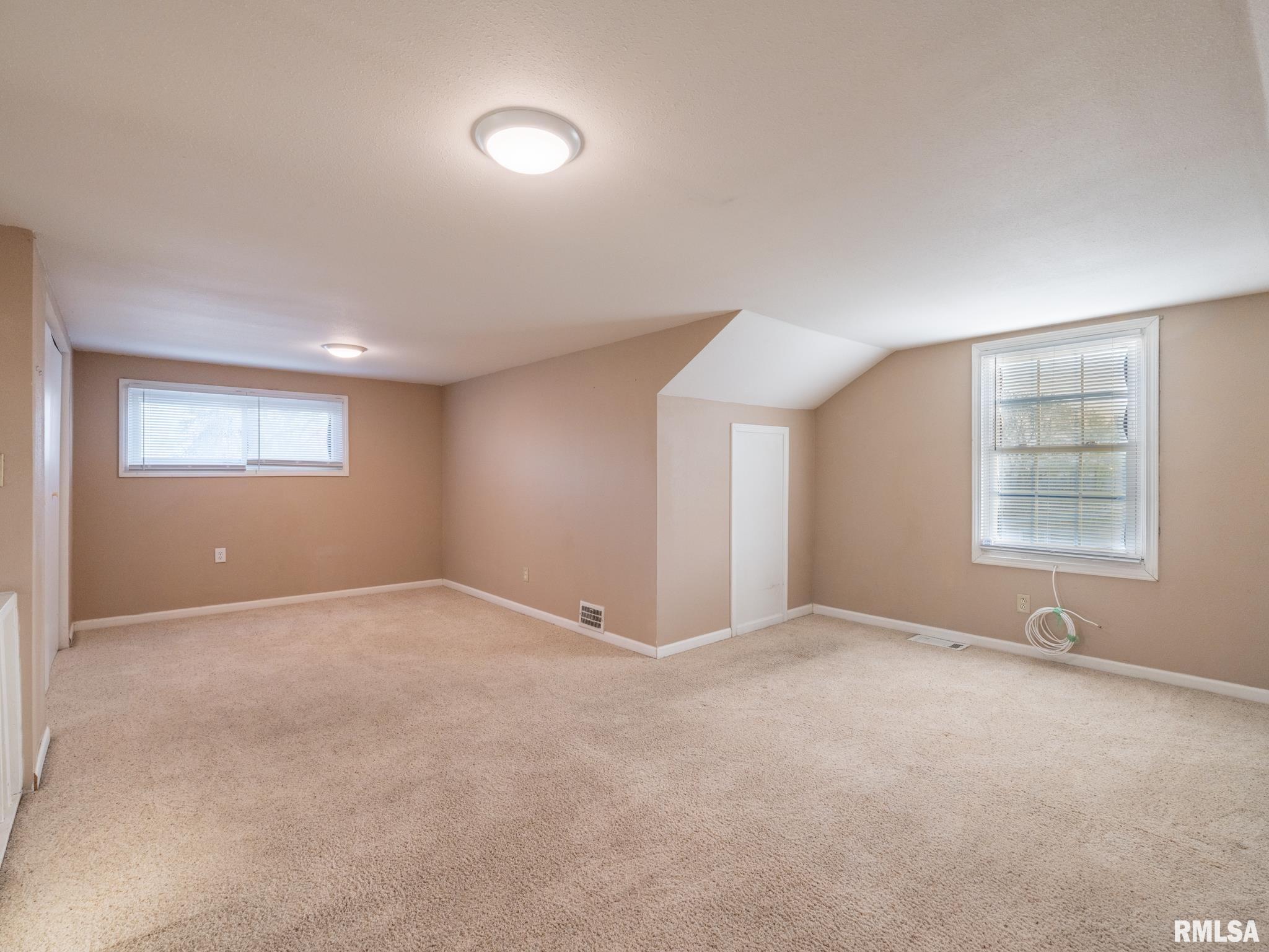 516 E Sciota Avenue, Peoria Heights, Illinois image 37