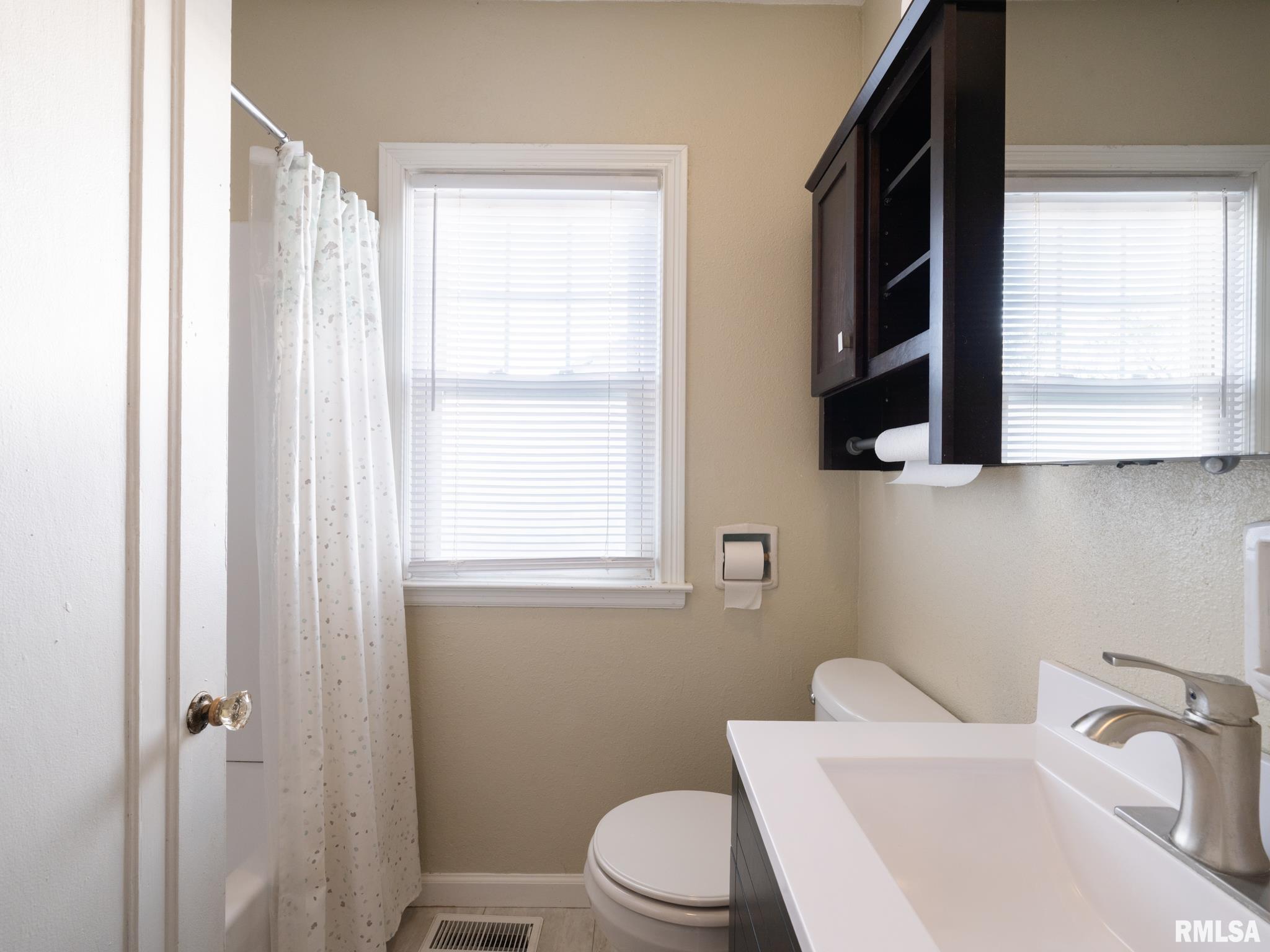 516 E Sciota Avenue, Peoria Heights, Illinois image 33