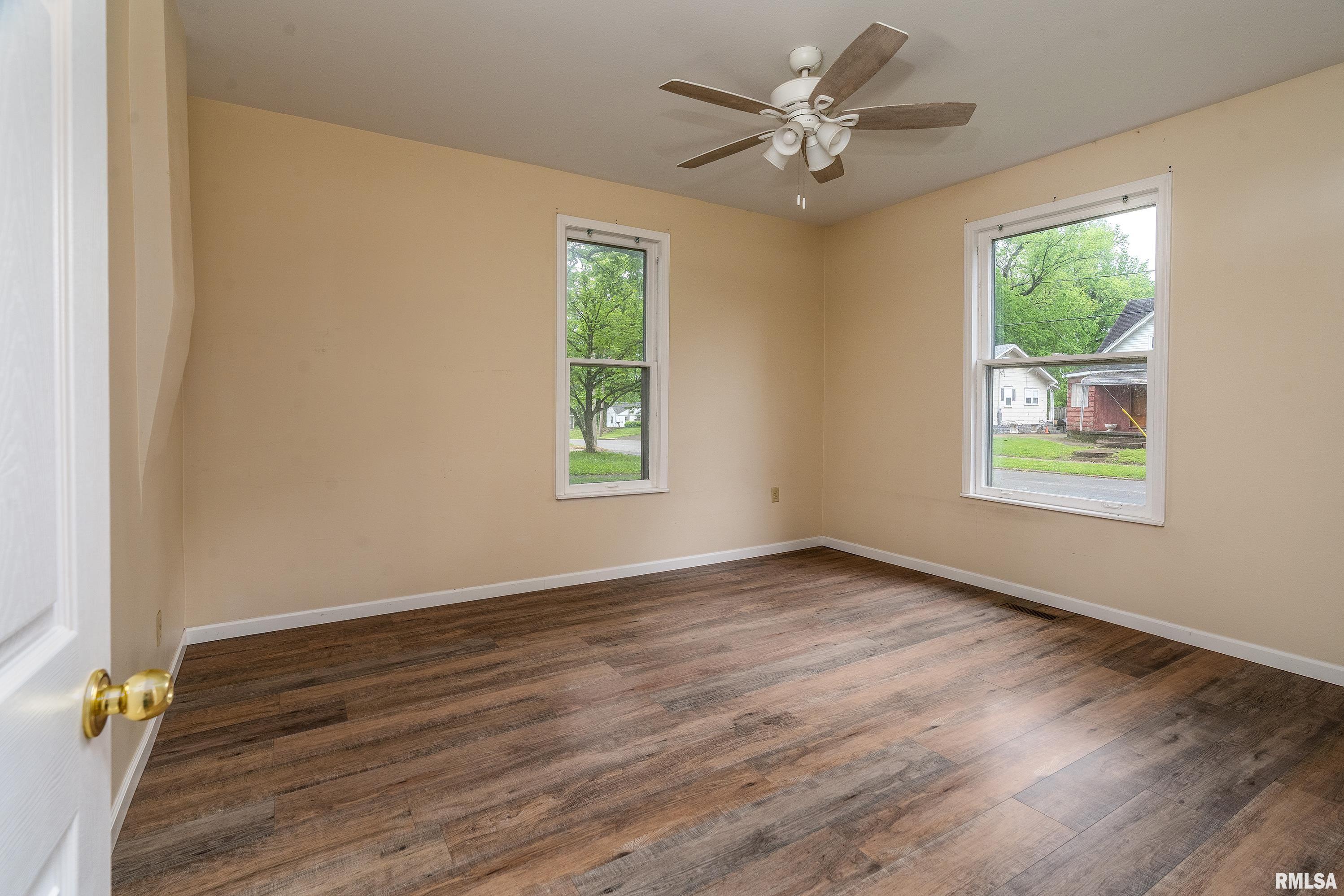 2016 Division Street, Murphysboro, Illinois image 11