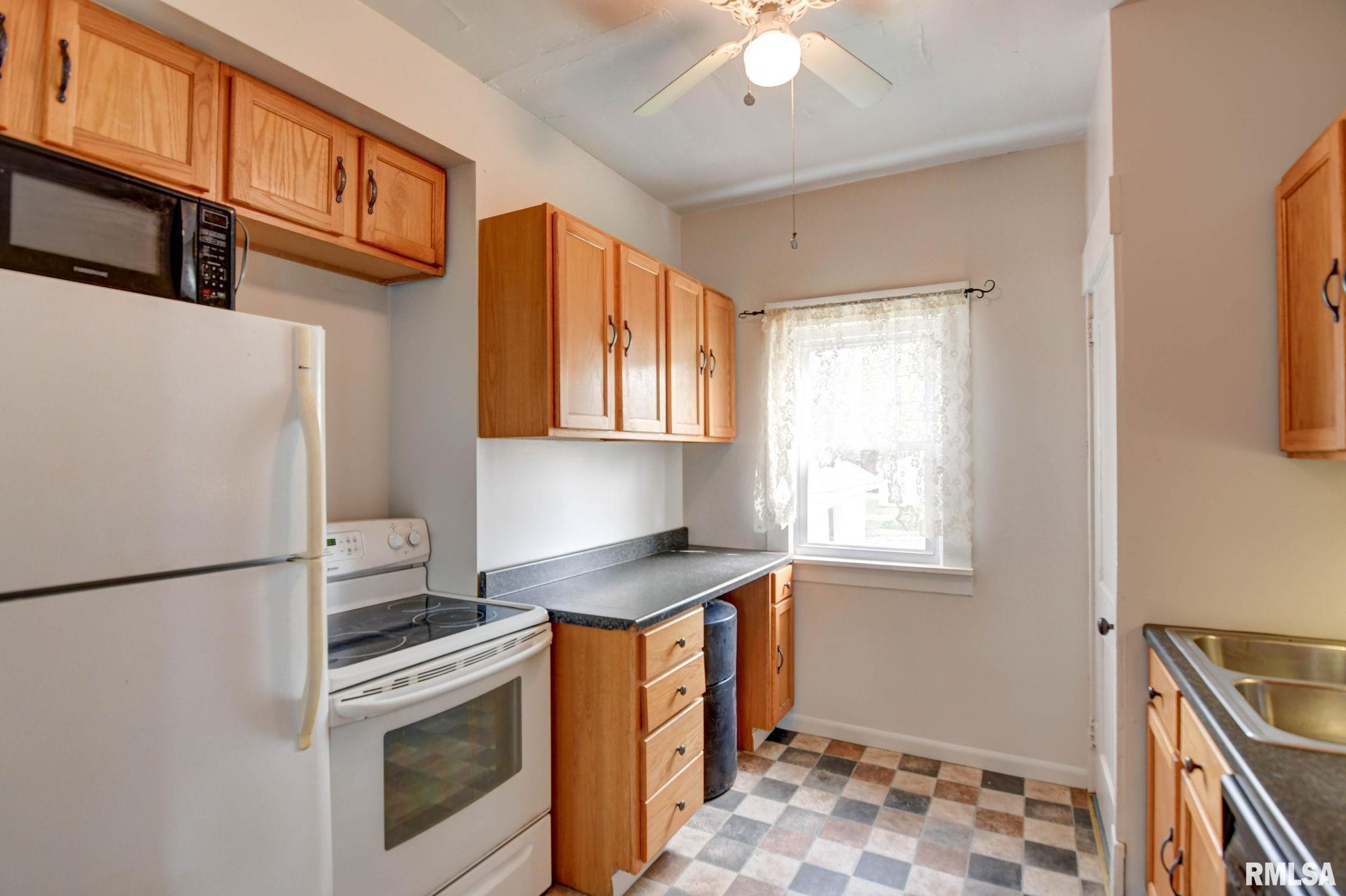 916 W Park Boulevard, Taylorville, Illinois image 15