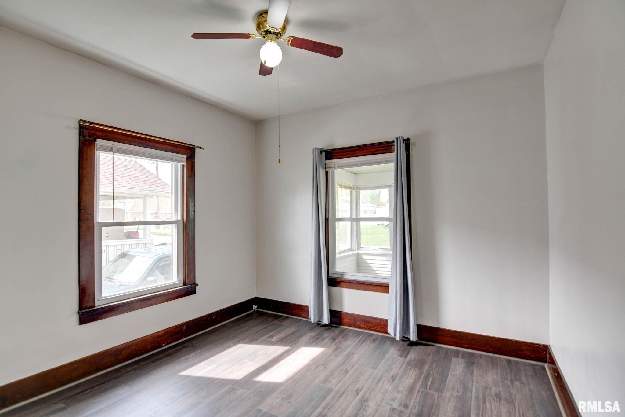 916 W Park Boulevard, Taylorville, Illinois image 24