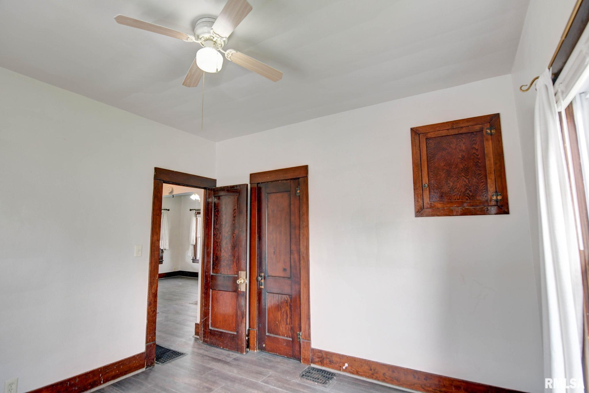 916 W Park Boulevard, Taylorville, Illinois image 20
