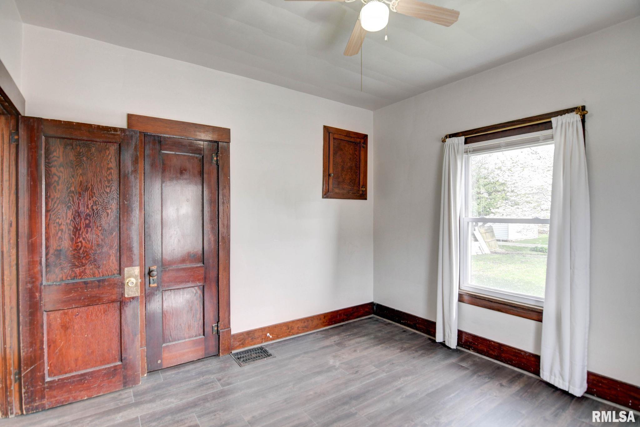 916 W Park Boulevard, Taylorville, Illinois image 19