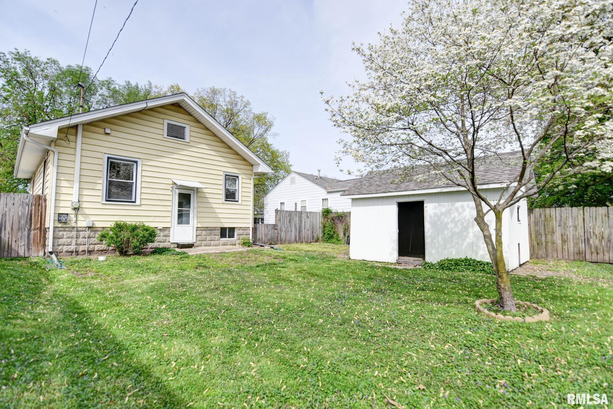 916 W Park Boulevard, Taylorville, Illinois image 39