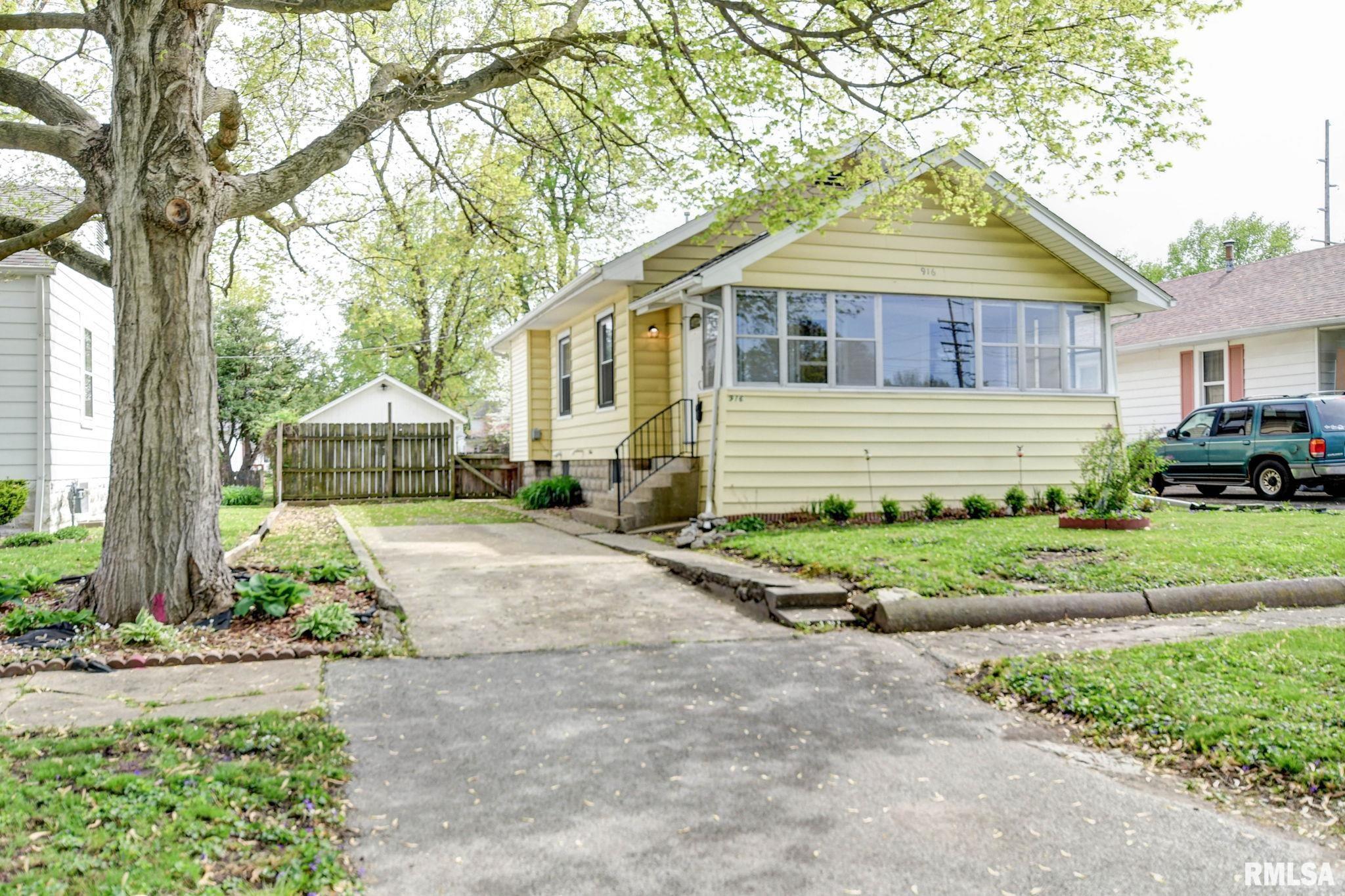 916 W Park Boulevard, Taylorville, Illinois image 23