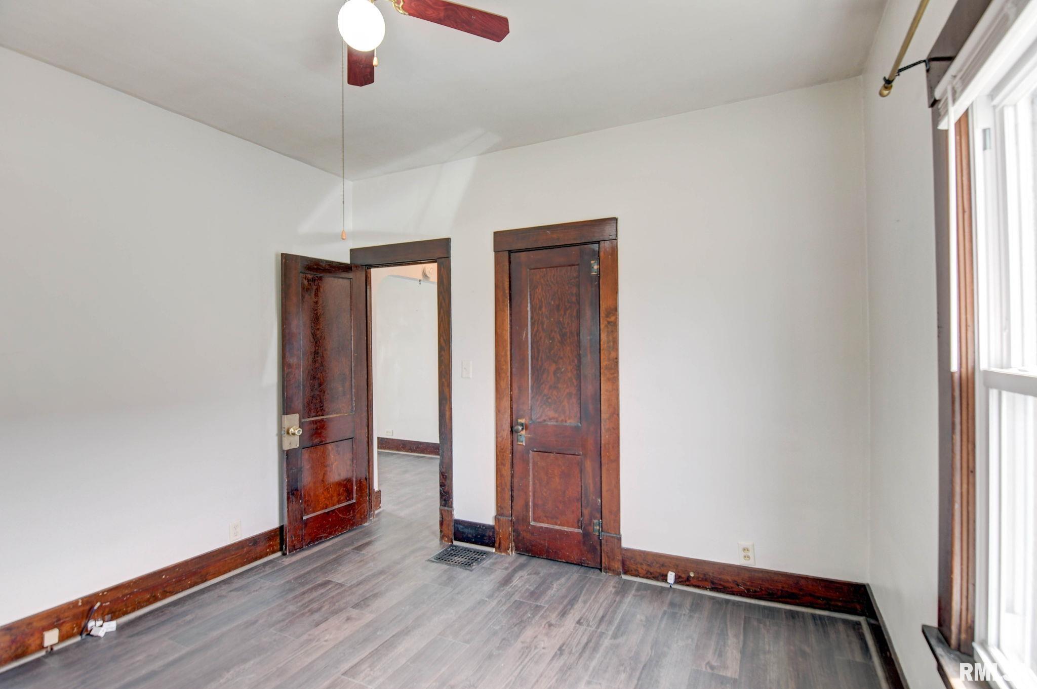 916 W Park Boulevard, Taylorville, Illinois image 26