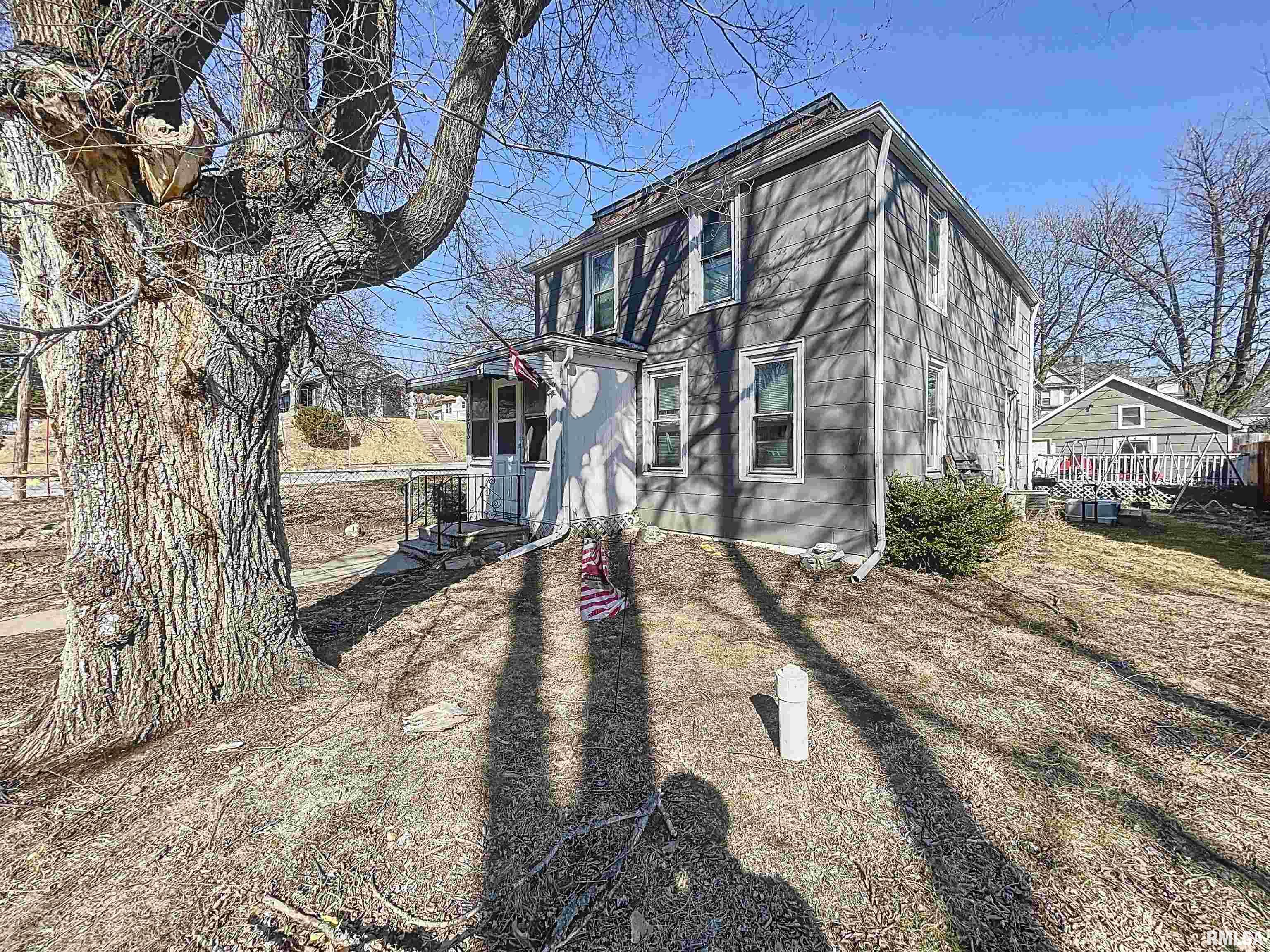 1208 17th Street, Moline, Illinois image 2