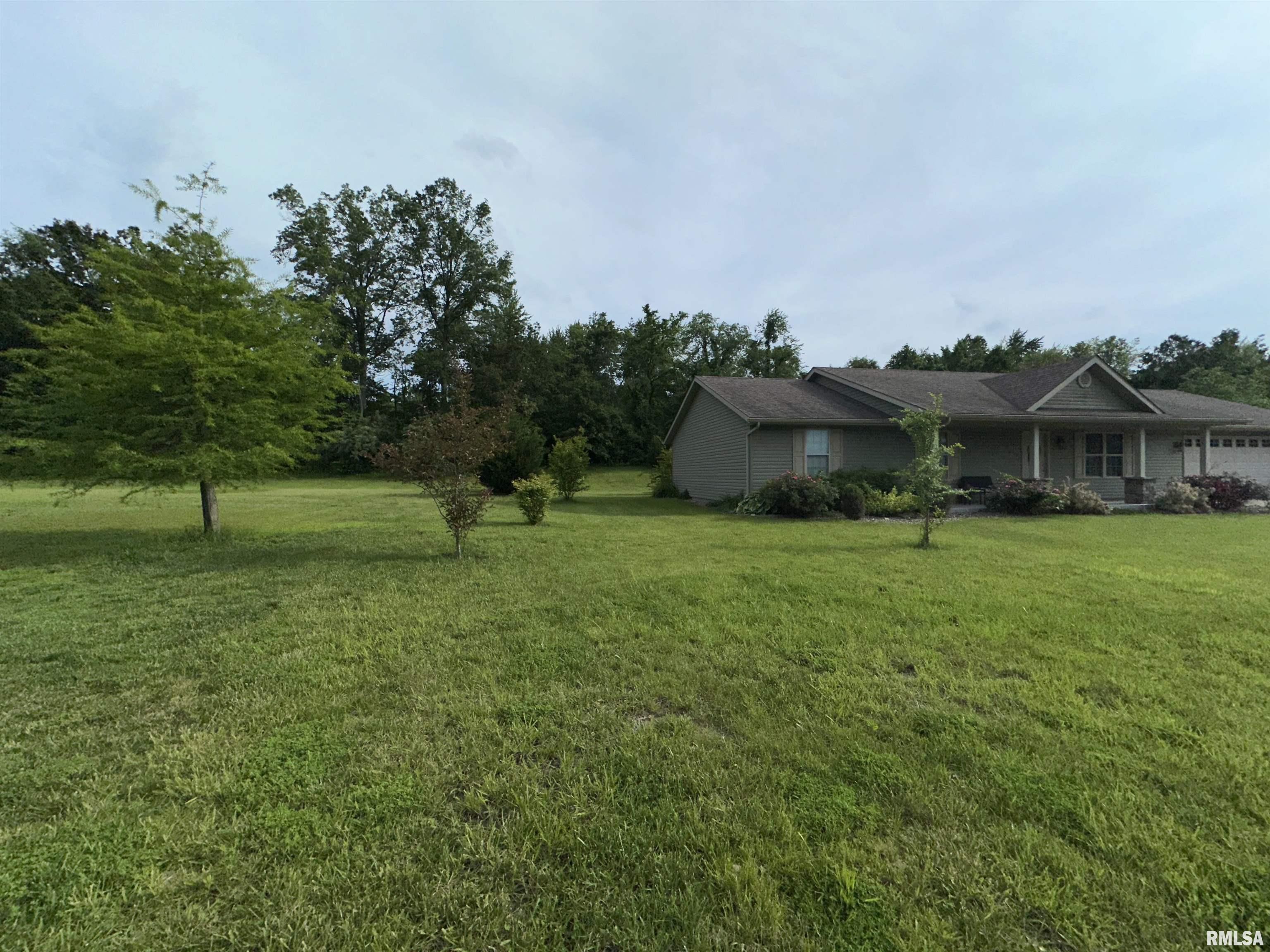 12101 Blue Sky Drive, Marion, Illinois image 5