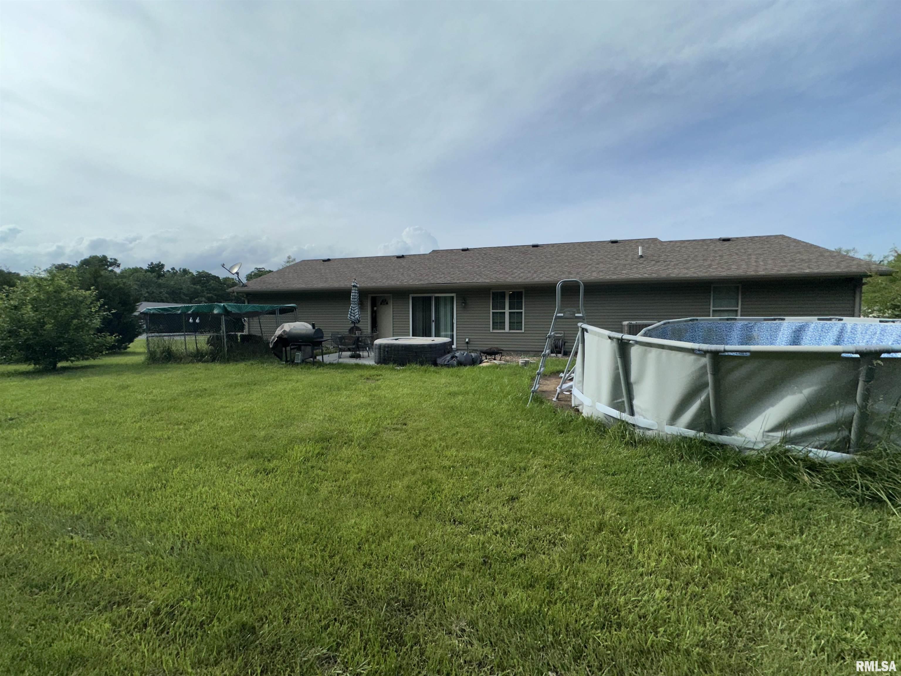 12101 Blue Sky Drive, Marion, Illinois image 8
