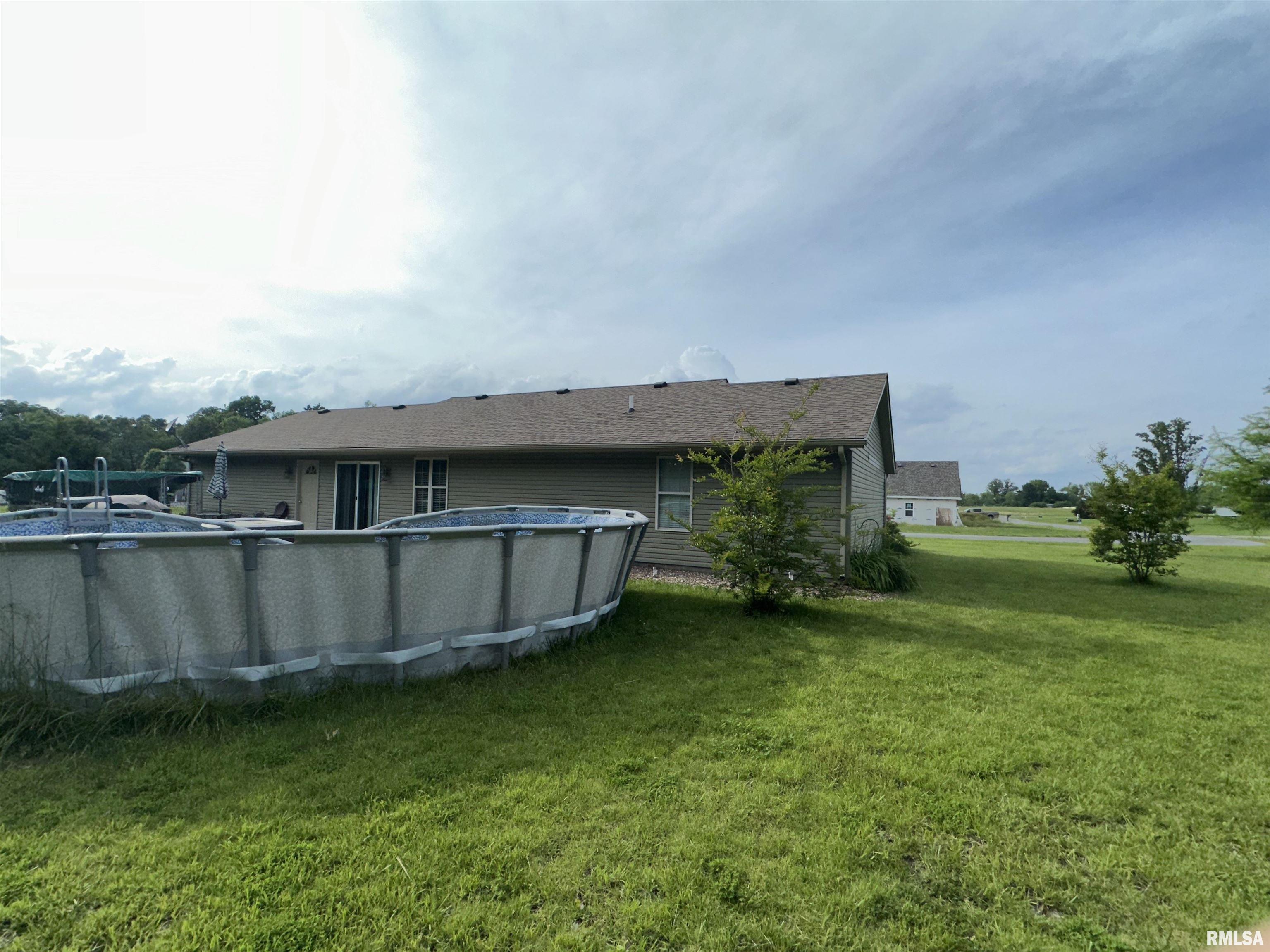 12101 Blue Sky Drive, Marion, Illinois image 7