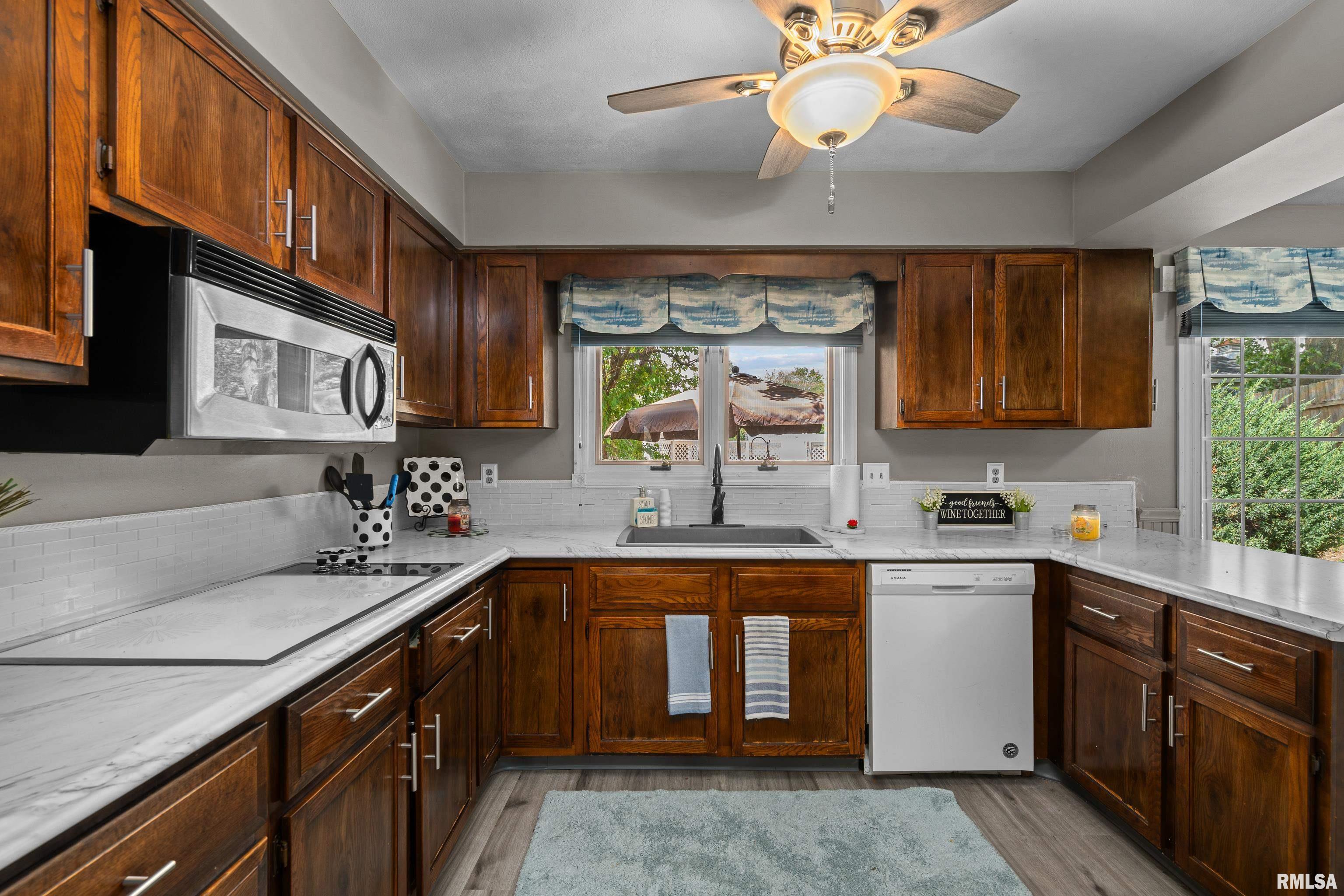 2512 W 45th Street, Davenport, Iowa image 8