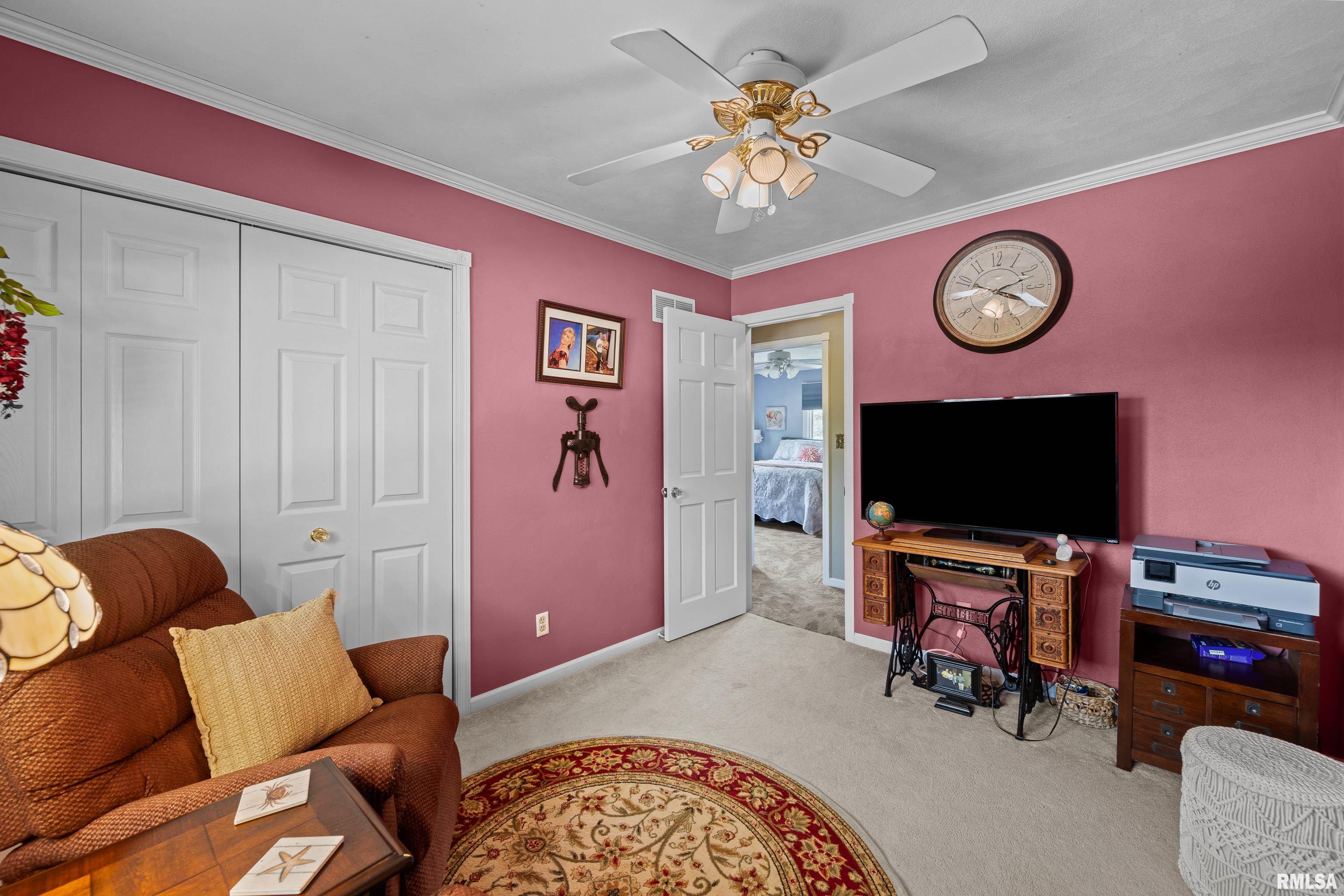 2512 W 45th Street, Davenport, Iowa image 17