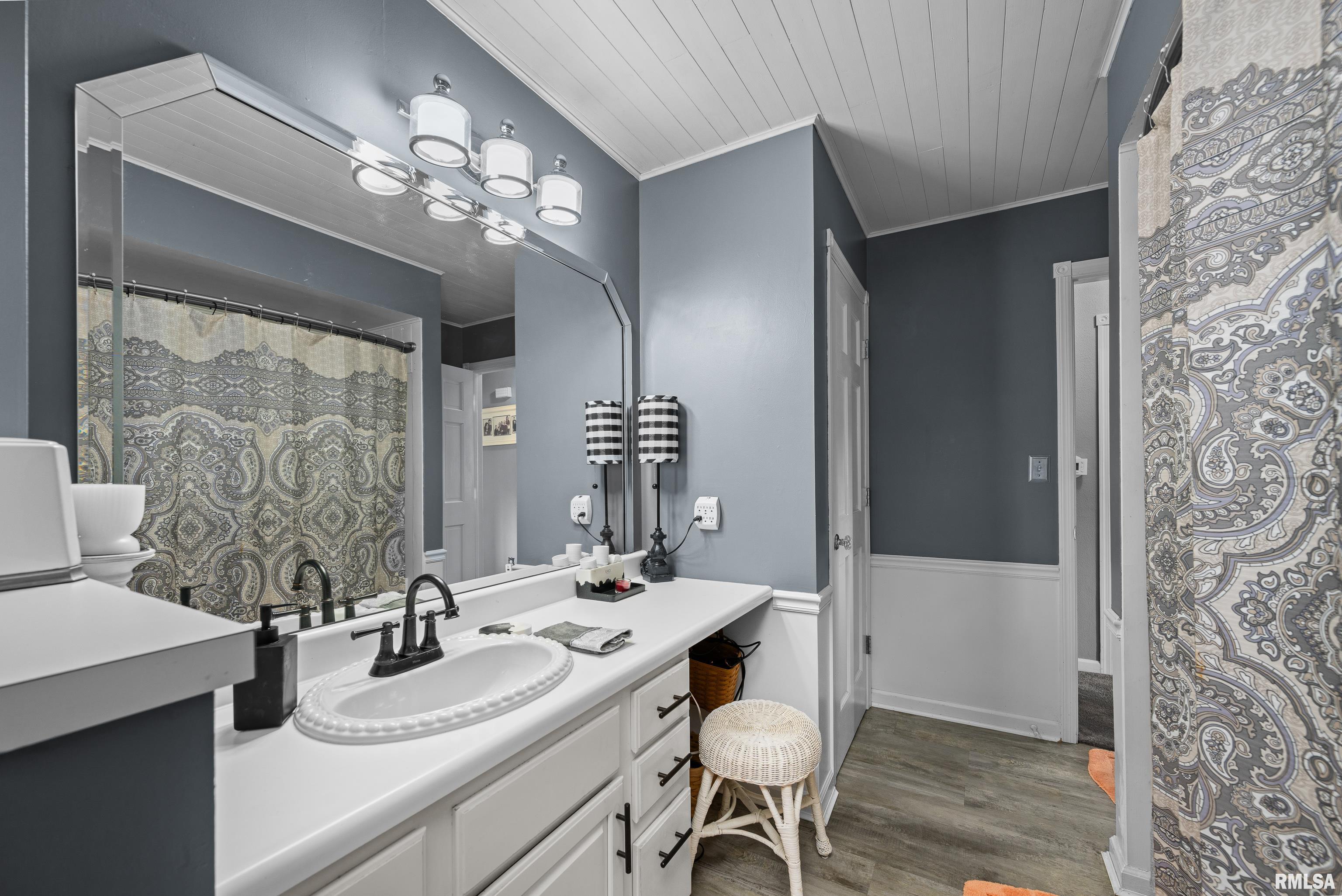 2512 W 45th Street, Davenport, Iowa image 11