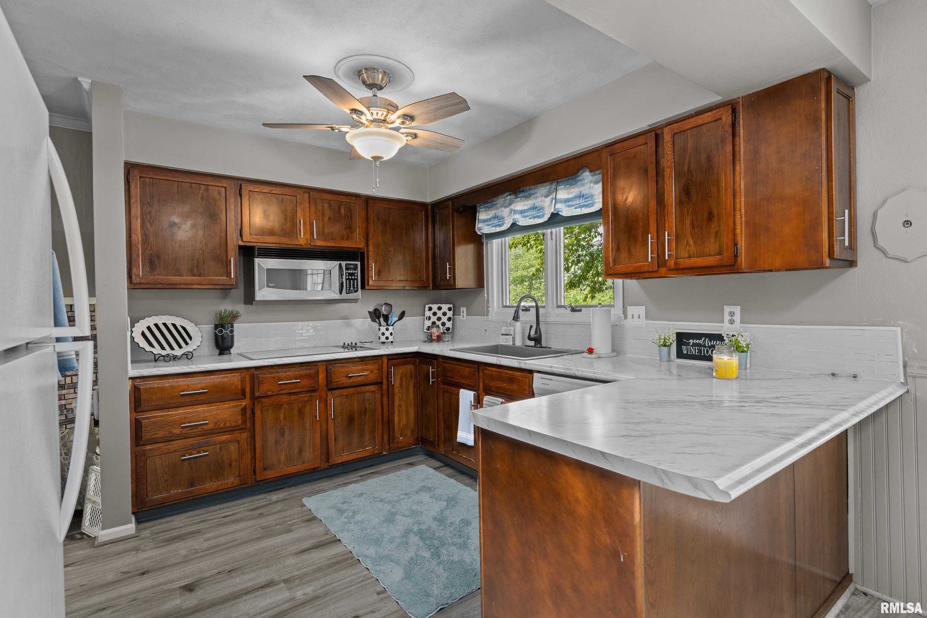 2512 W 45th Street, Davenport, Iowa image 9