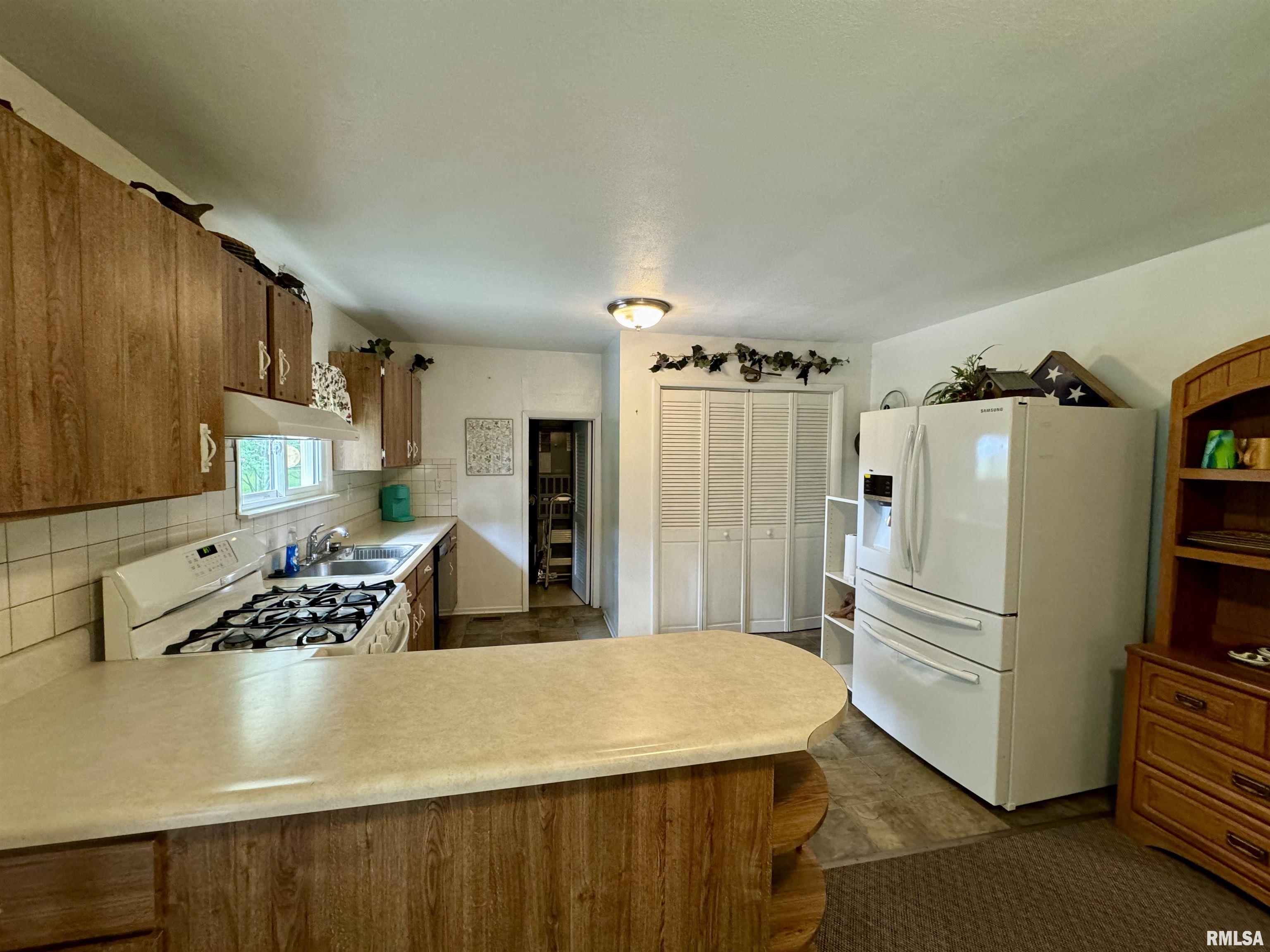 2916 N 12th Street, Herrin, Illinois image 11