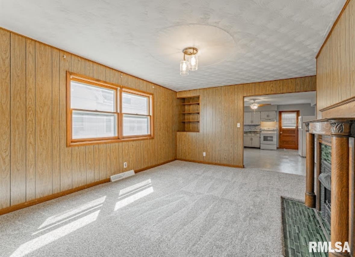 181 9th Street, Lincoln, Illinois image 9