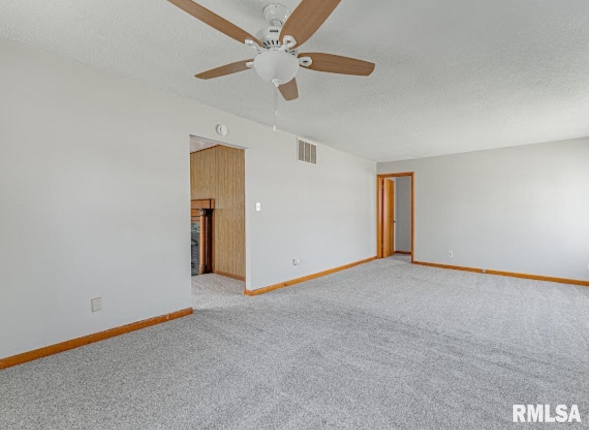 181 9th Street, Lincoln, Illinois image 6