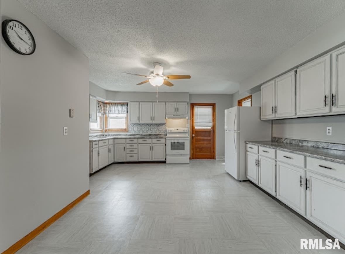 181 9th Street, Lincoln, Illinois image 11