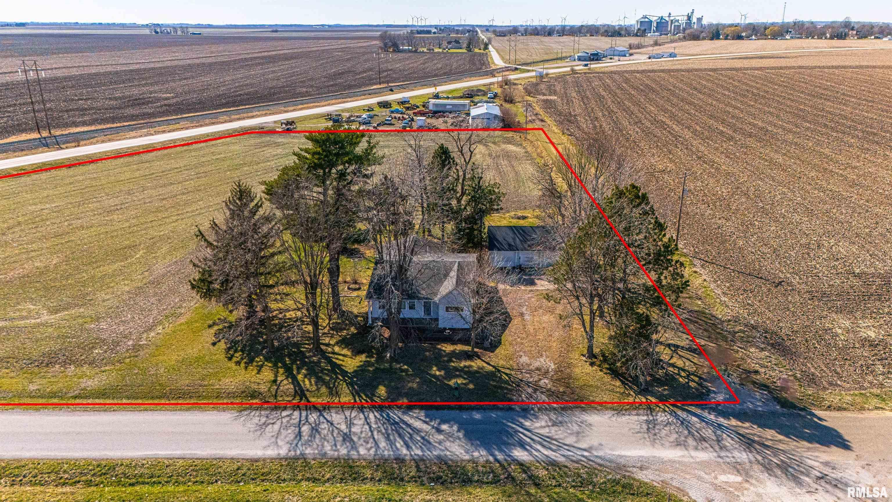 297 2400 Avenue, Latham, Illinois image 1
