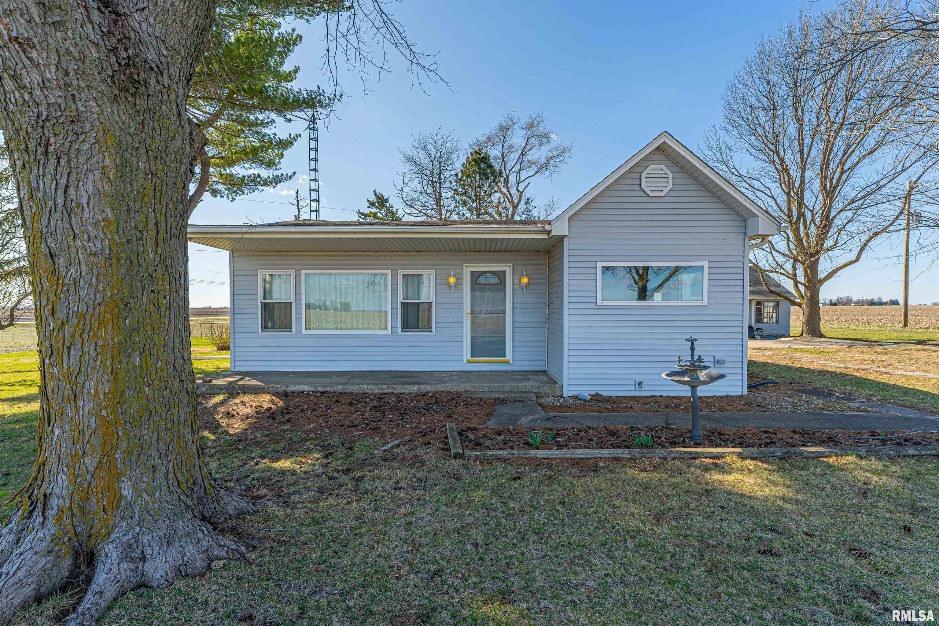 297 2400 Avenue, Latham, Illinois image 2
