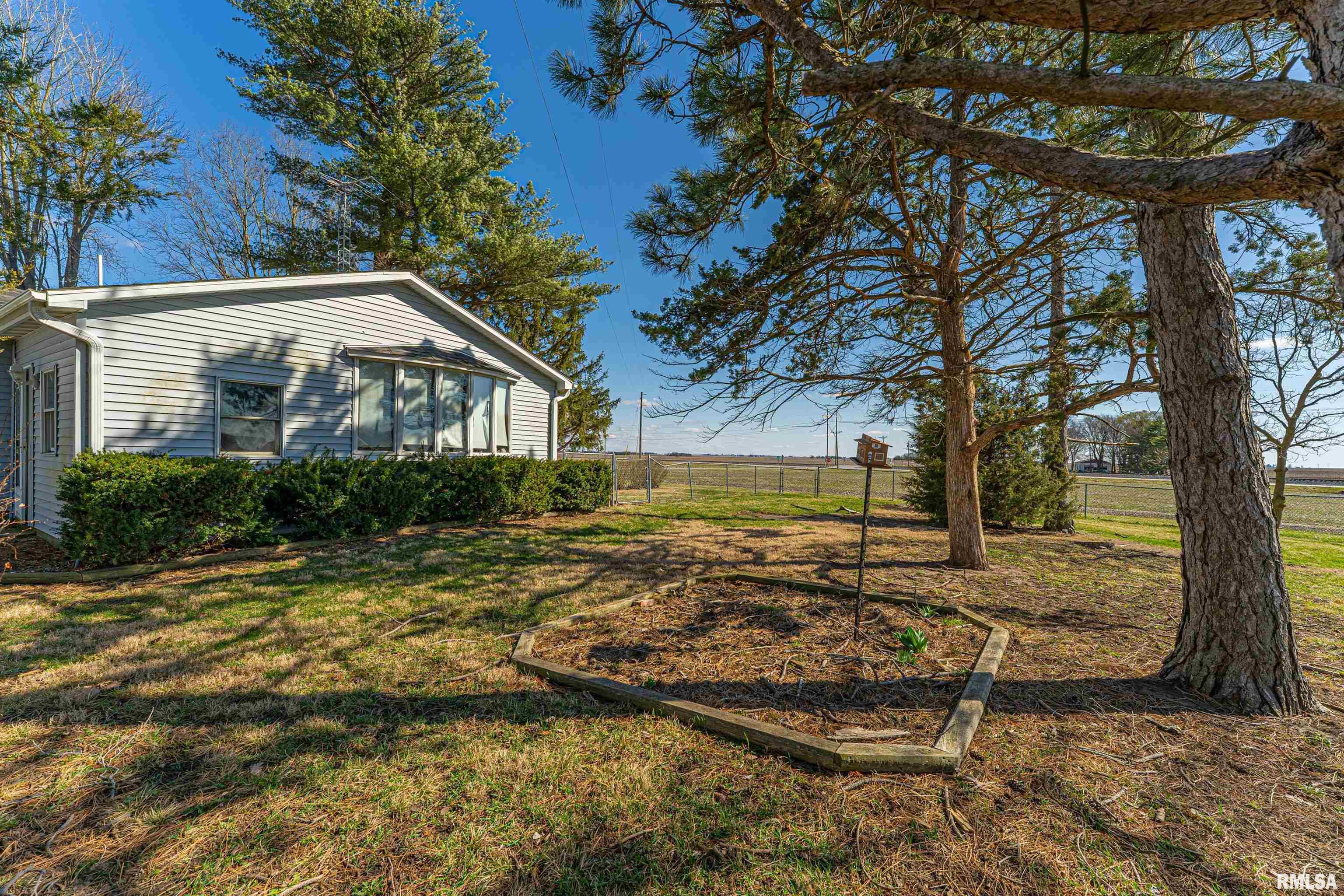 297 2400 Avenue, Latham, Illinois image 8