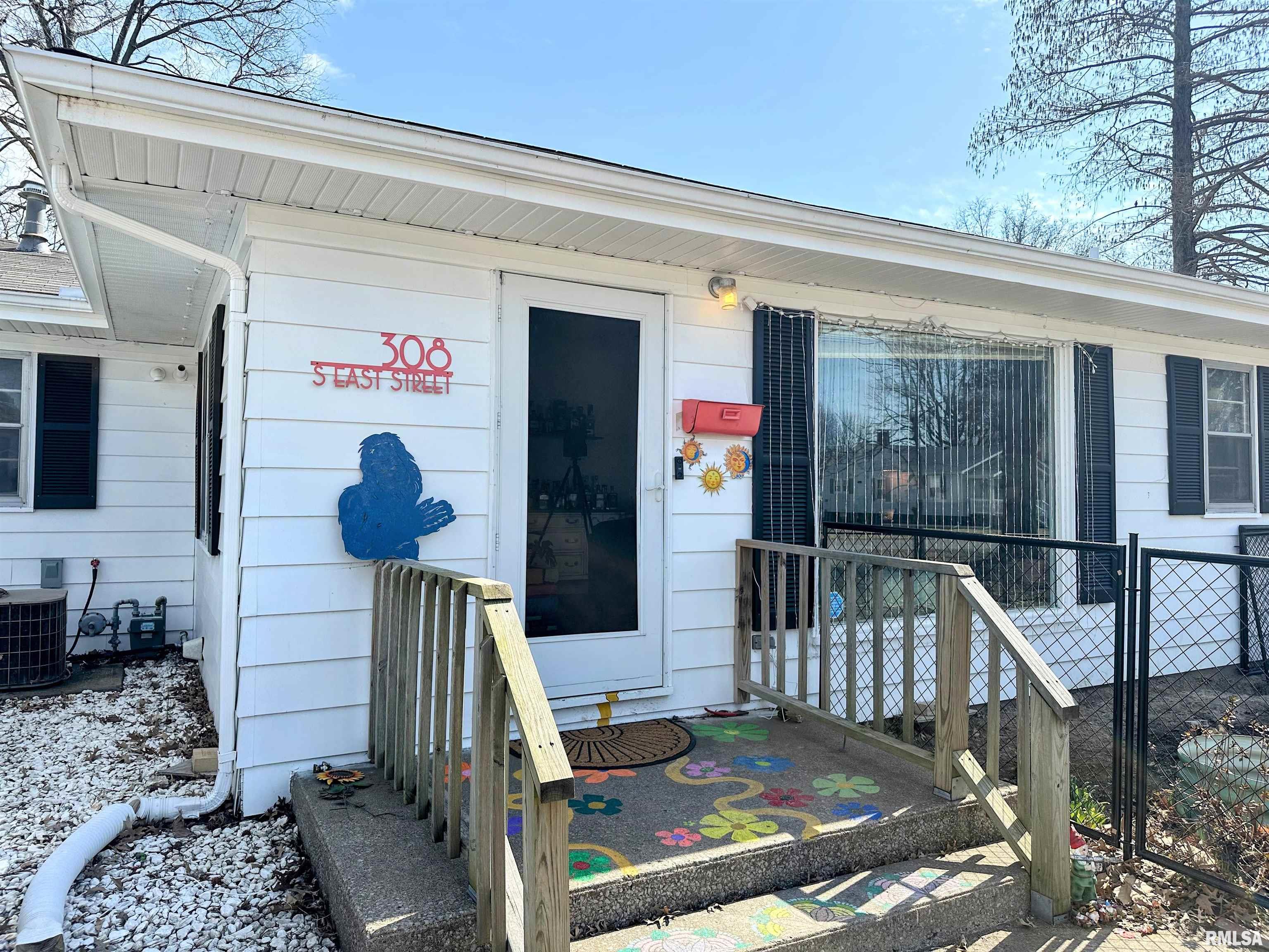 308 S East Street, Pinckneyville, Illinois image 3