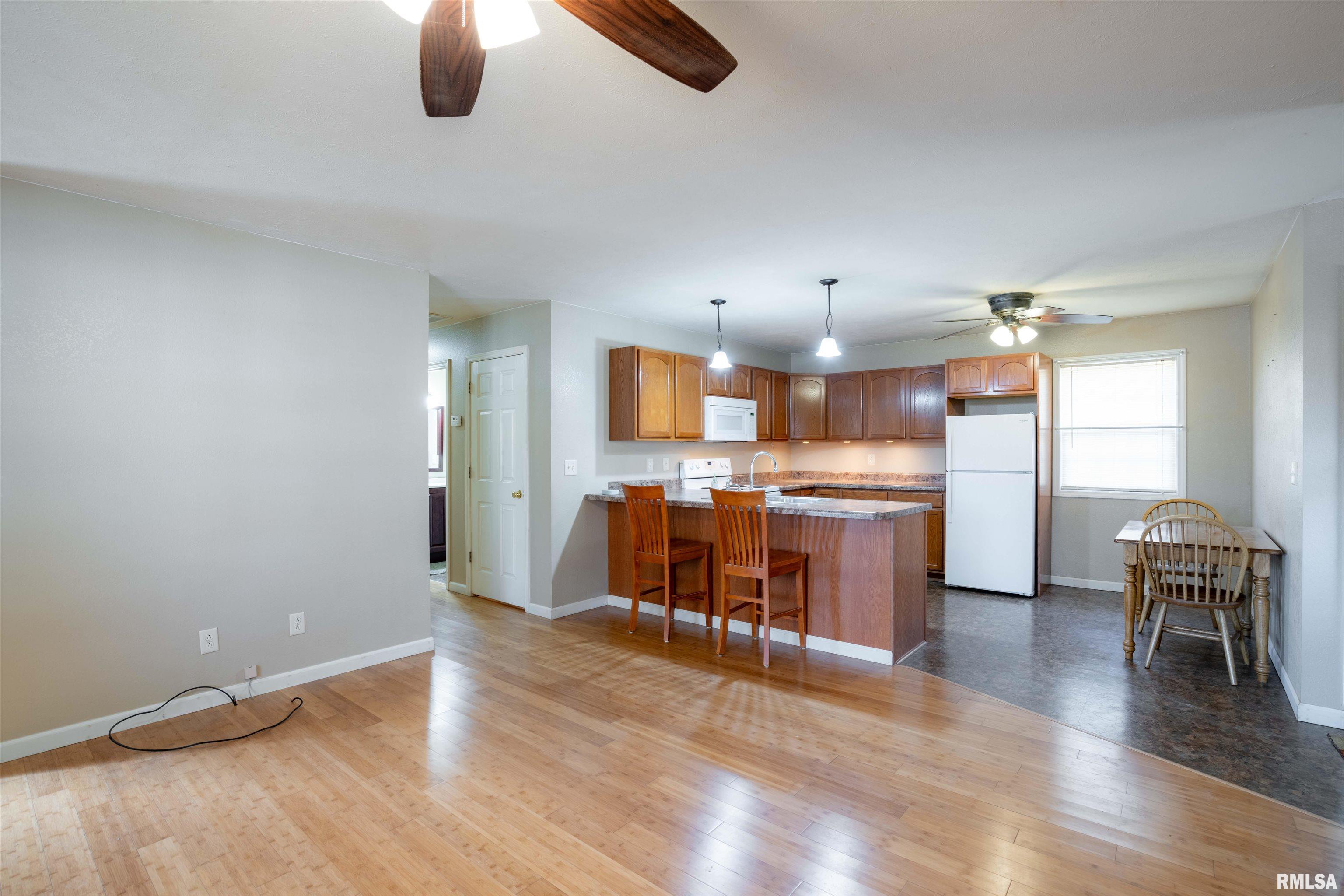 12855 Cleveland Lane, Pittsburg, Illinois image 8