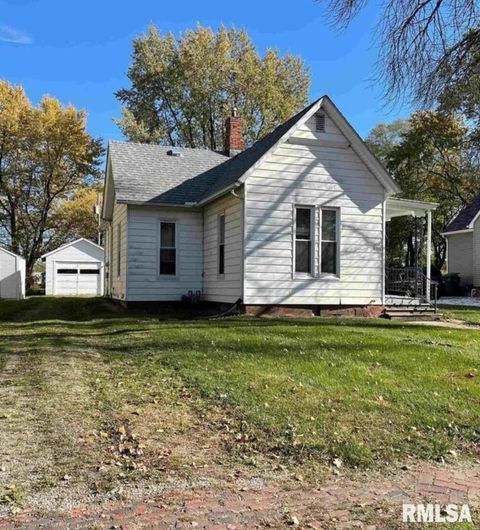Homes For Sale - 409 N Randolph Street<br/> Macomb, IL 61455