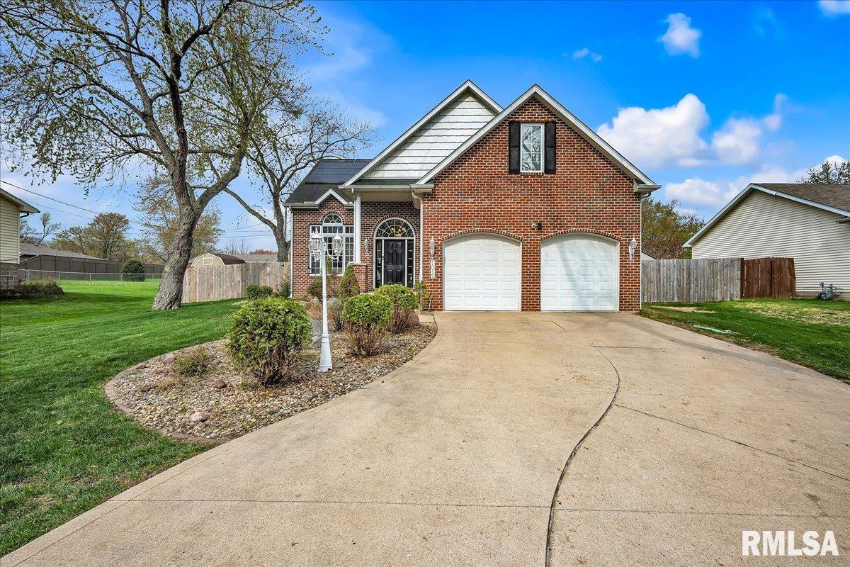 1015 N Country Lane, Peoria, Illinois image 1