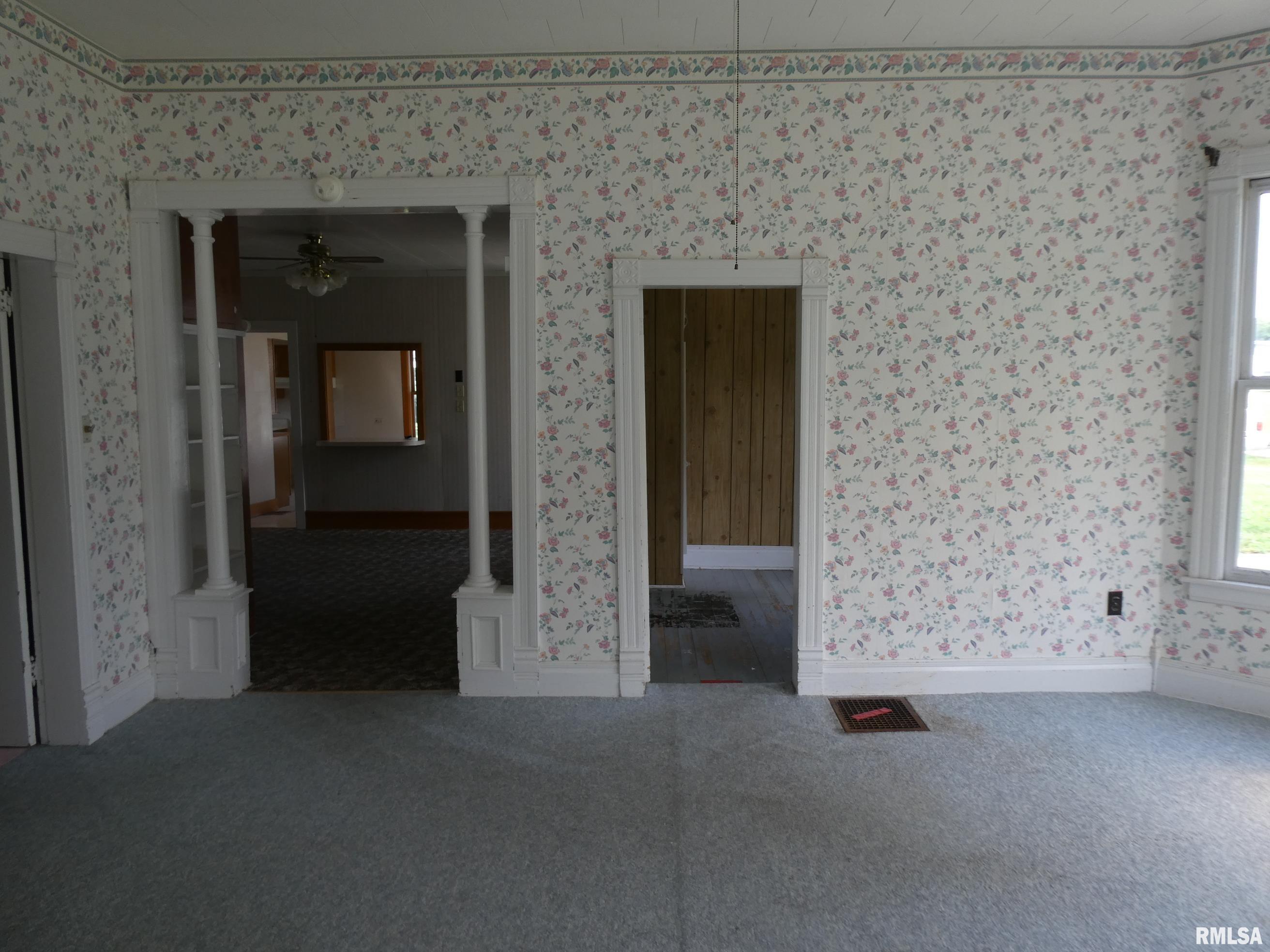 300 E Ogden Street, Oakford, Illinois image 3