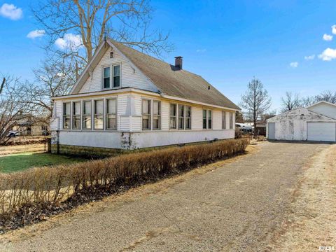 Homes For Sale - 218 W Elm Street<br/> Chillicothe, IL 61523